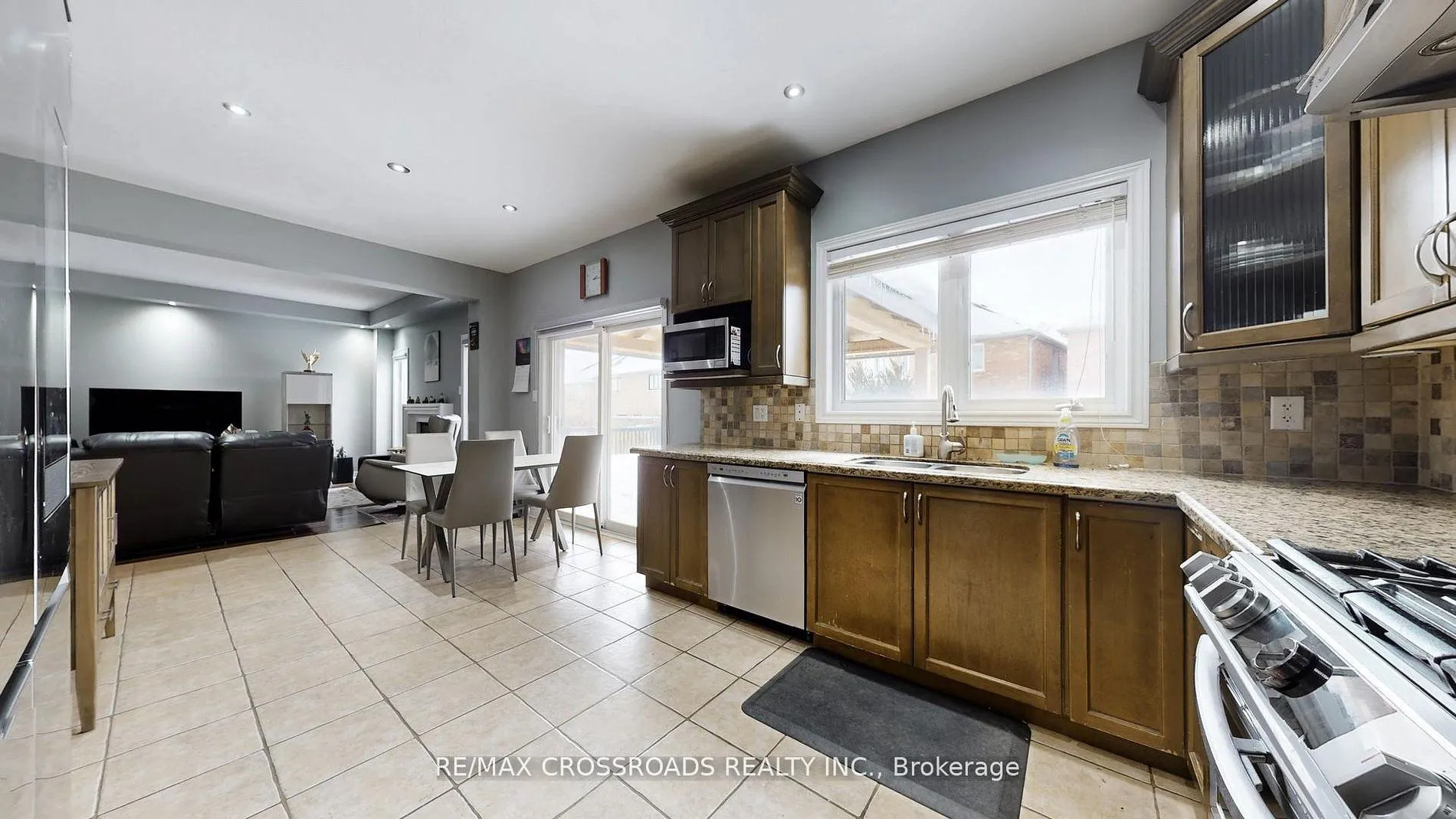 Photo 17 of 23 Oakborough Drive, Markham, Box Grove — HOMEH