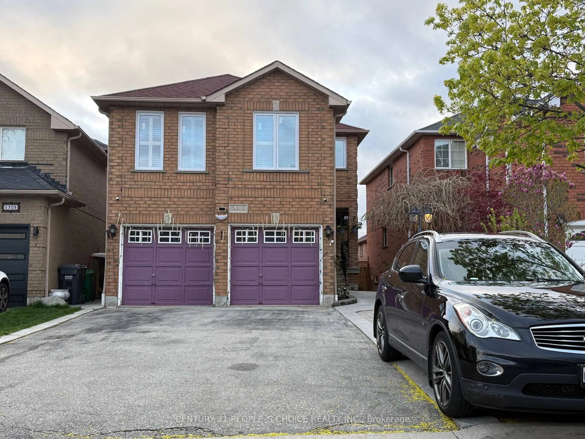 Photo 1 of 5312 Hollypoint (Lower) Avenue, Mississauga, East Credit — HOMEH