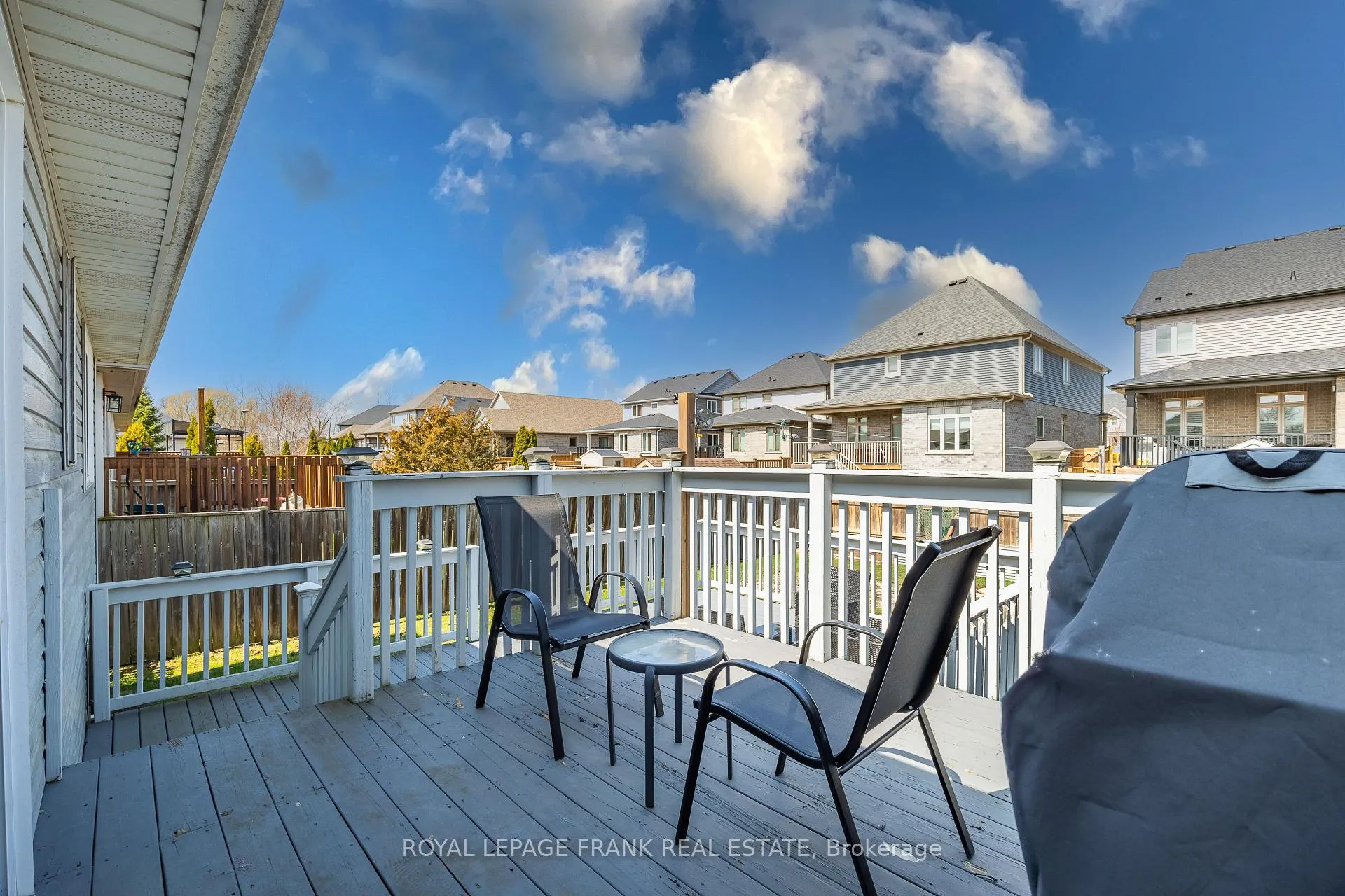 Photo 33 of 375 St Lawrence Drive, Welland, N. Welland — HOMEH