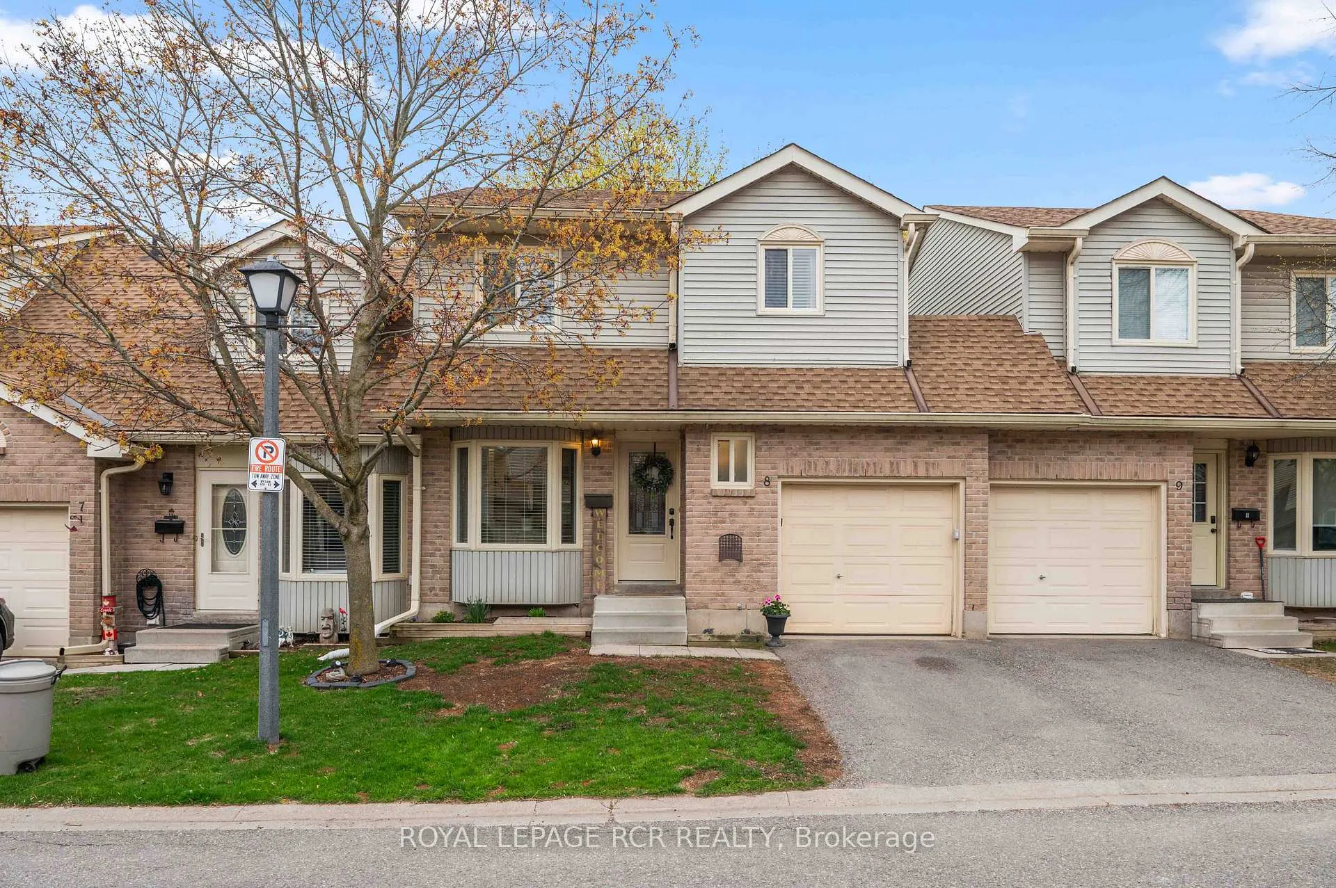 Photo 1 of Unit 8, 31 Parkview Drive, Orangeville — HOMEH