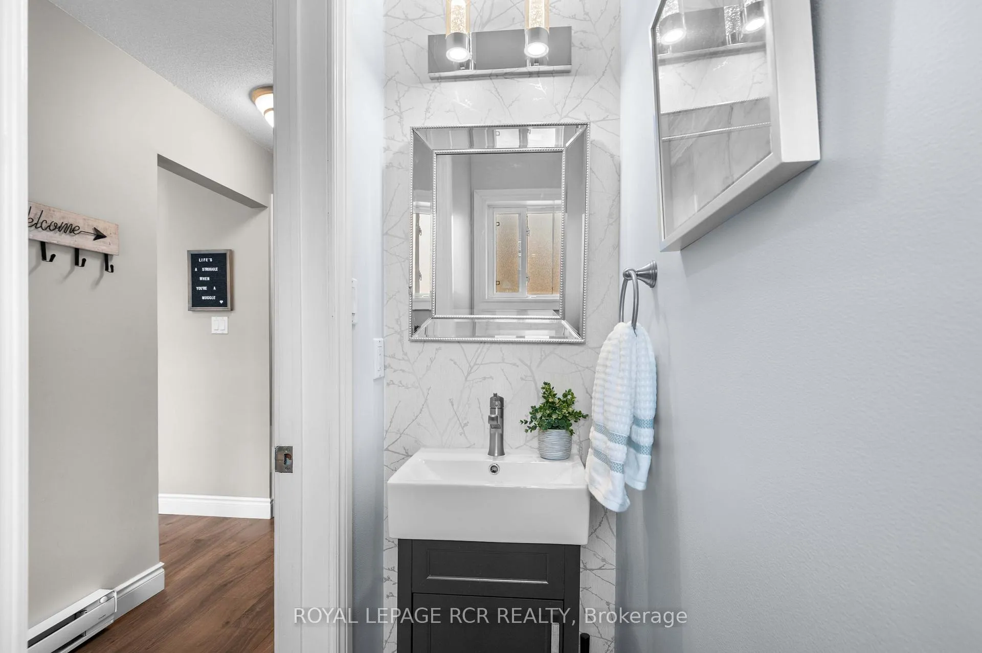 Photo 4 of Unit 8, 31 Parkview Drive, Orangeville — HOMEH