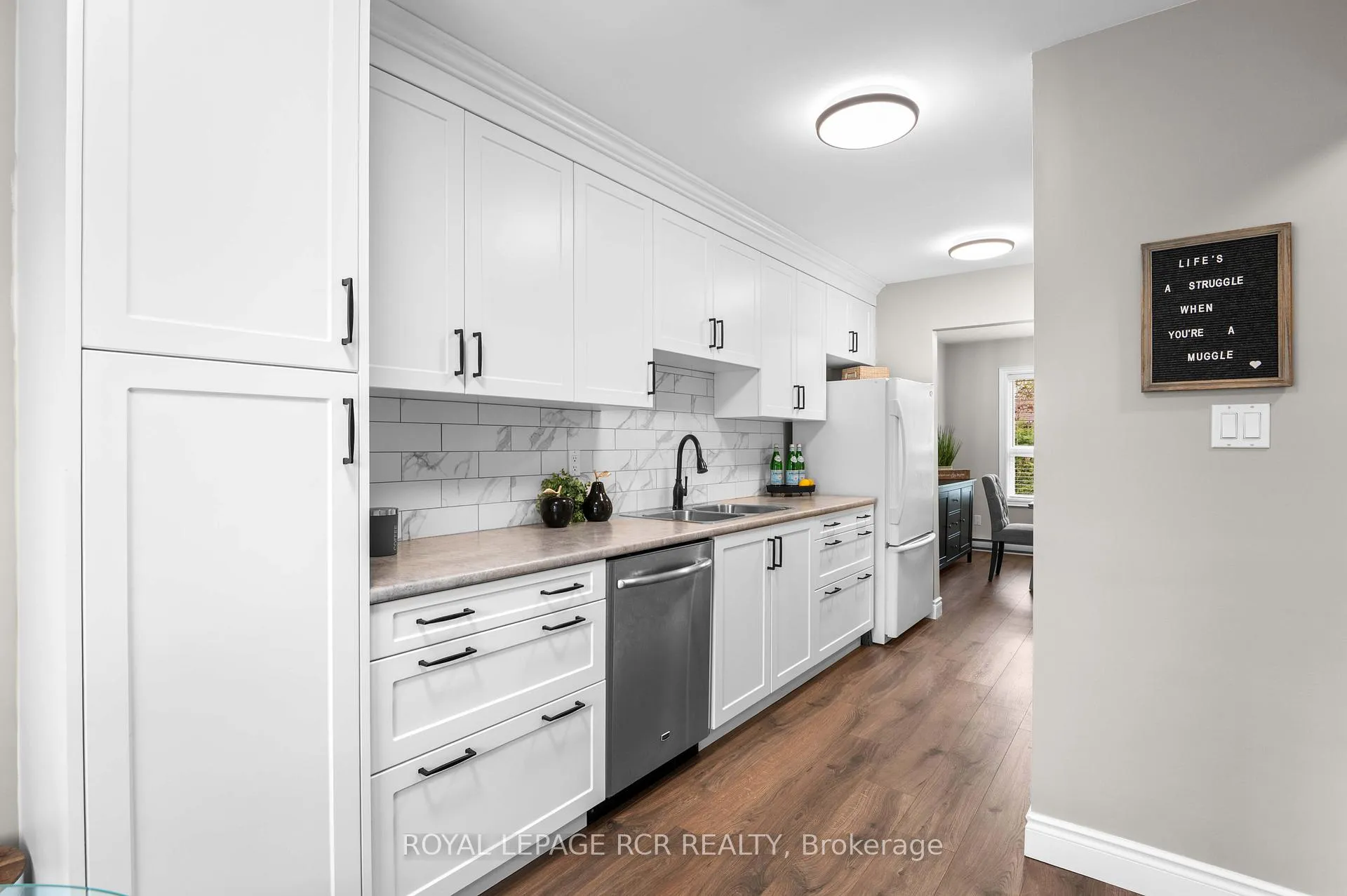 Photo 9 of Unit 8, 31 Parkview Drive, Orangeville — HOMEH