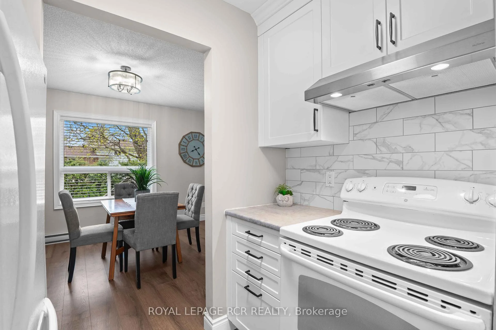 Photo 10 of Unit 8, 31 Parkview Drive, Orangeville — HOMEH