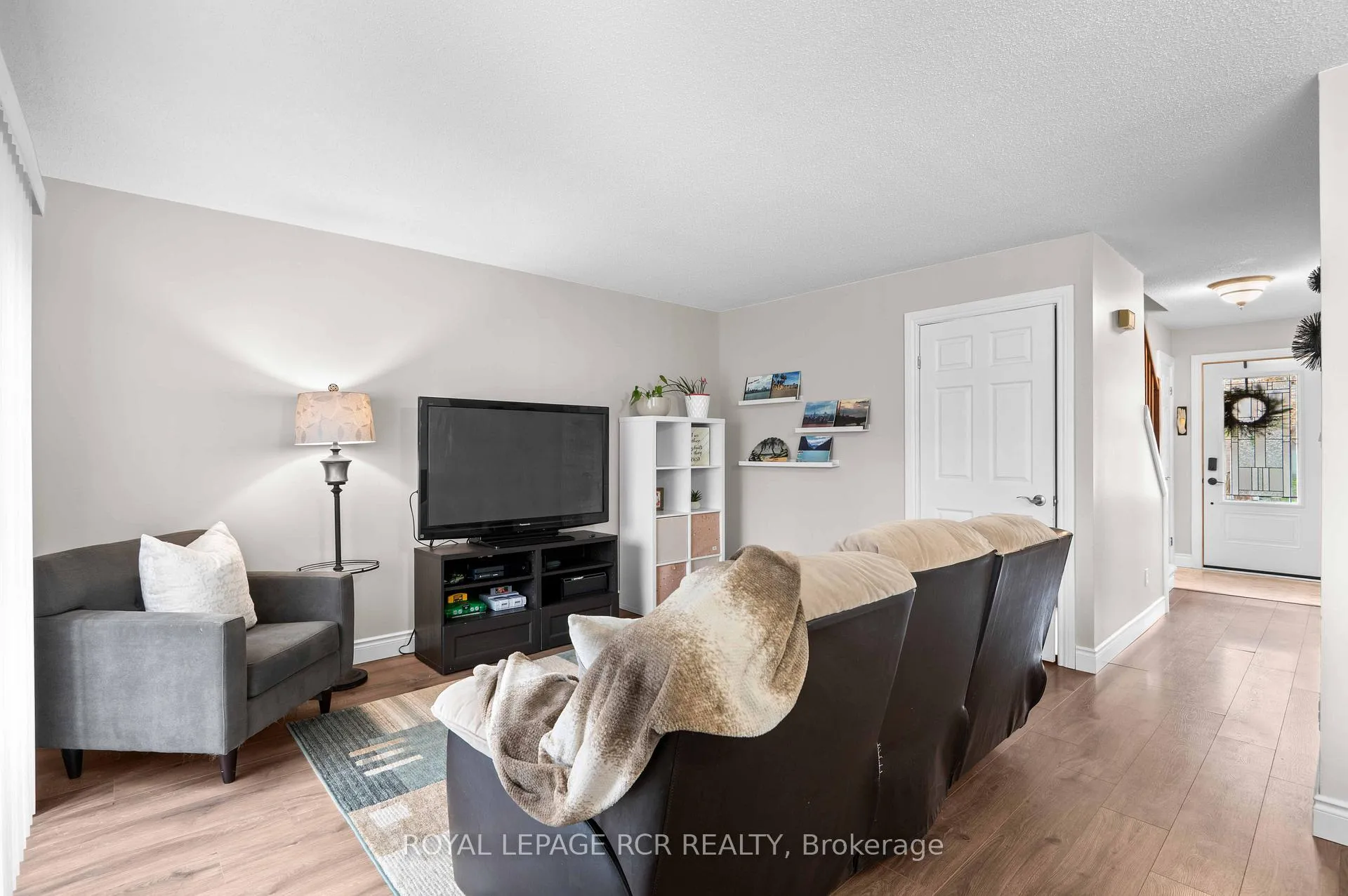 Photo 20 of Unit 8, 31 Parkview Drive, Orangeville — HOMEH
