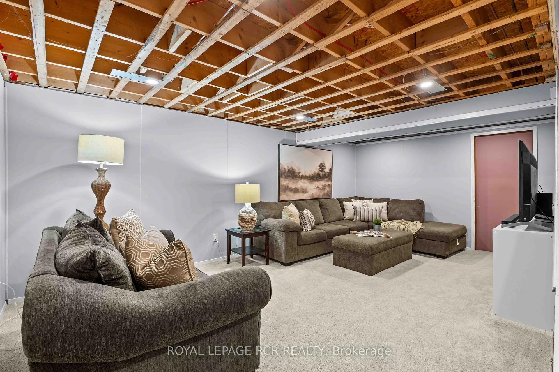 Photo 36 of Unit 8, 31 Parkview Drive, Orangeville — HOMEH