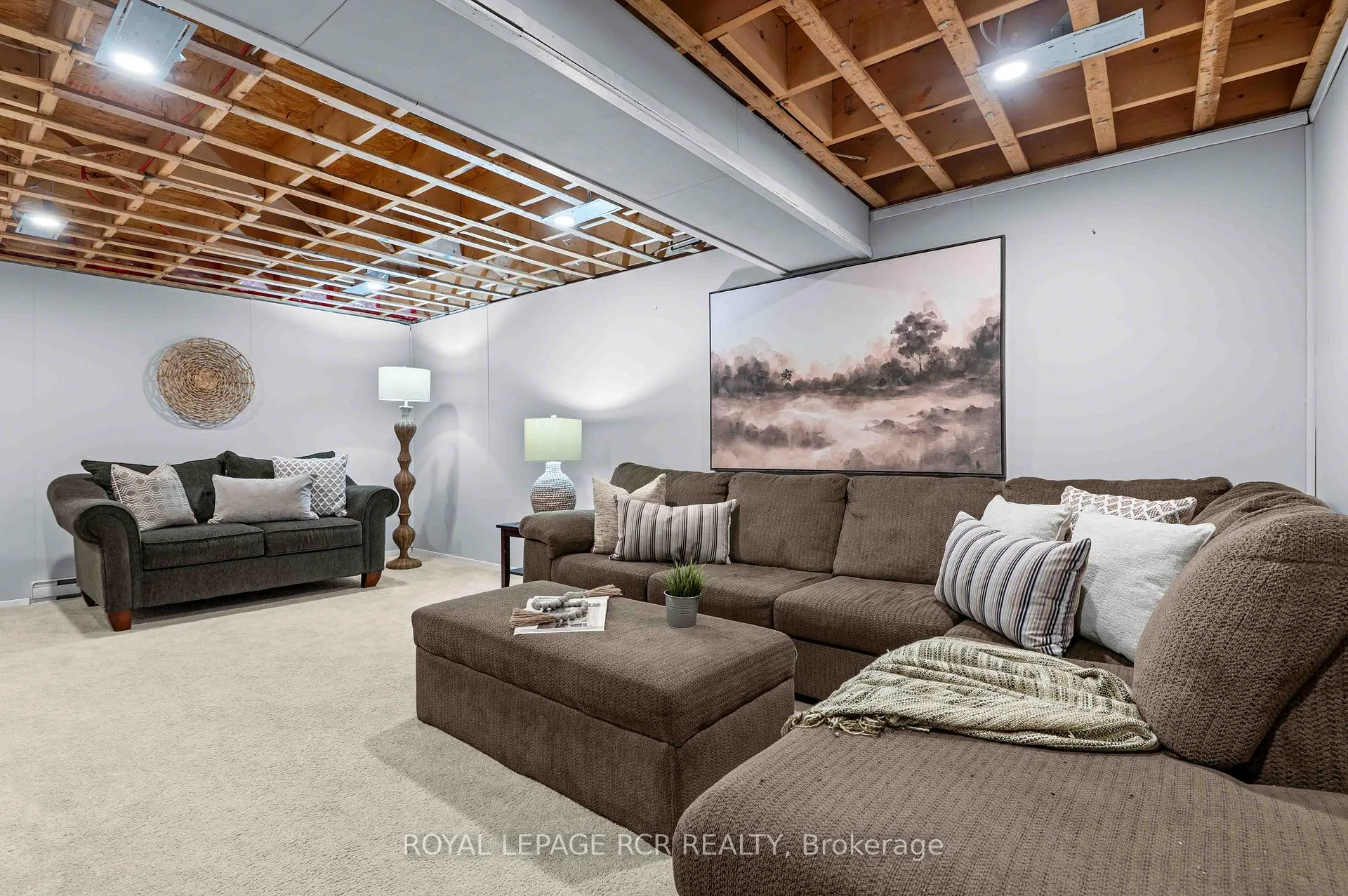 Photo 37 of Unit 8, 31 Parkview Drive, Orangeville — HOMEH