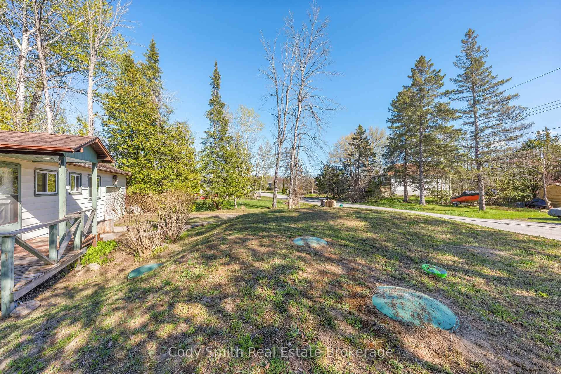 Photo 6 of 183 Paradise Avenue, Tay, Port McNicoll — HOMEH