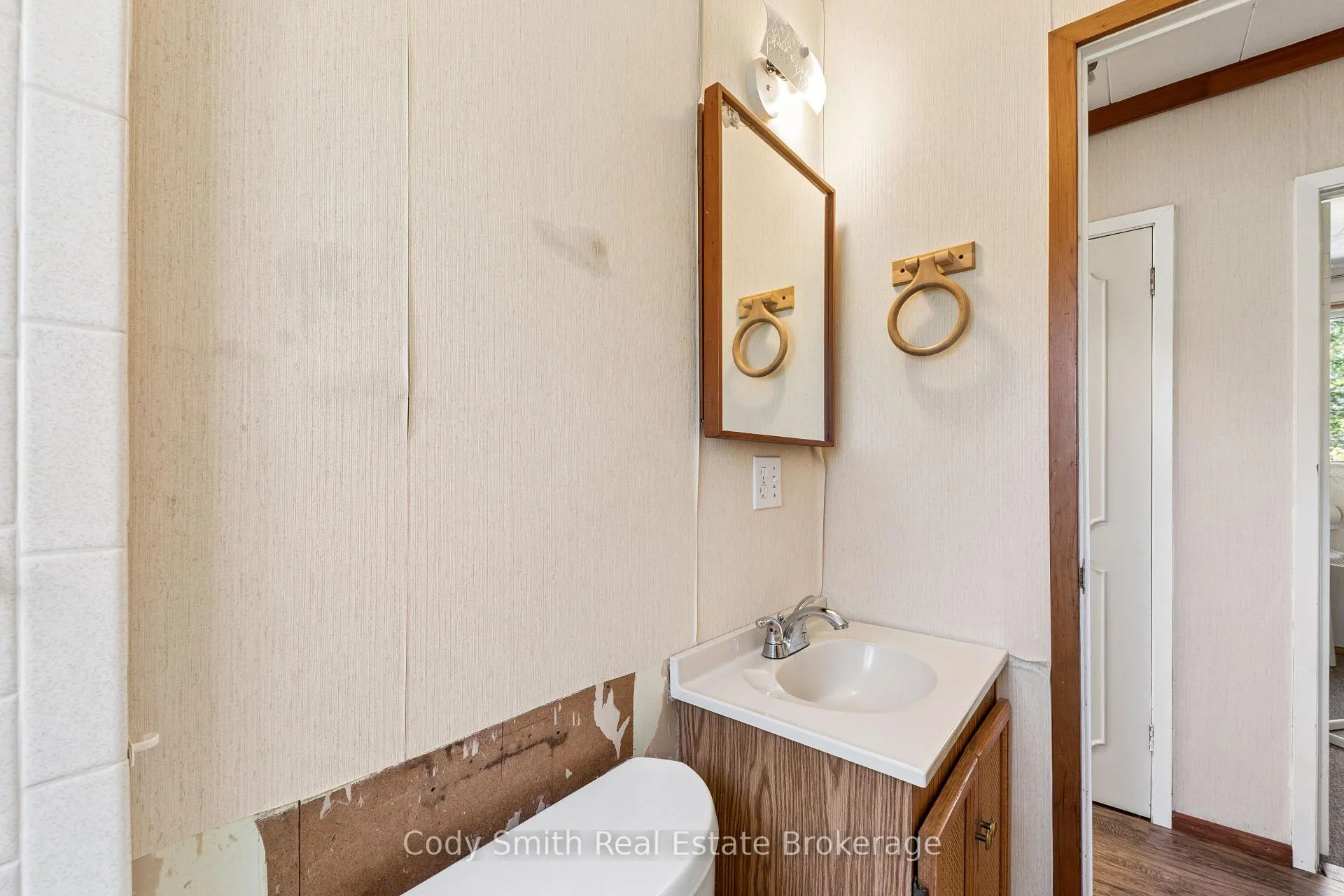 Photo 25 of 183 Paradise Avenue, Tay, Port McNicoll — HOMEH