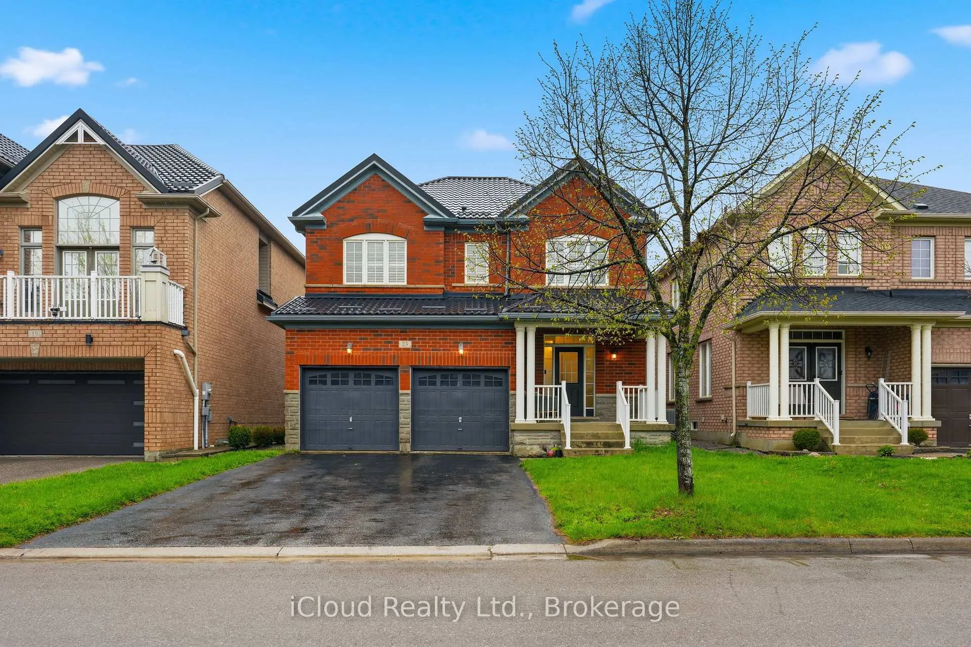 Photo 2 of 23 Sweetner Drive, Whitchurch-Stouffville, Stouffville — HOMEH