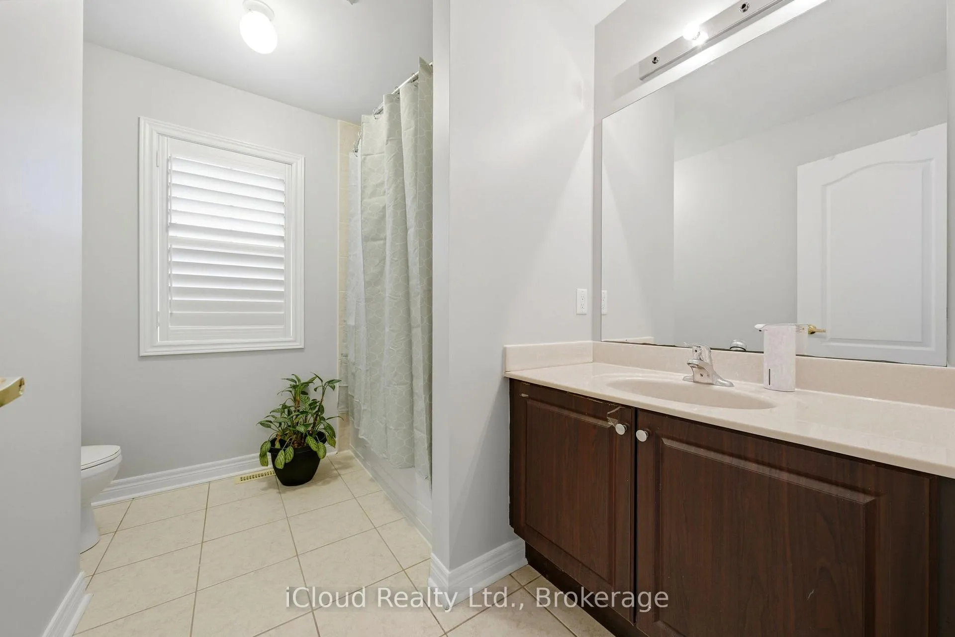 Photo 33 of 23 Sweetner Drive, Whitchurch-Stouffville, Stouffville — HOMEH