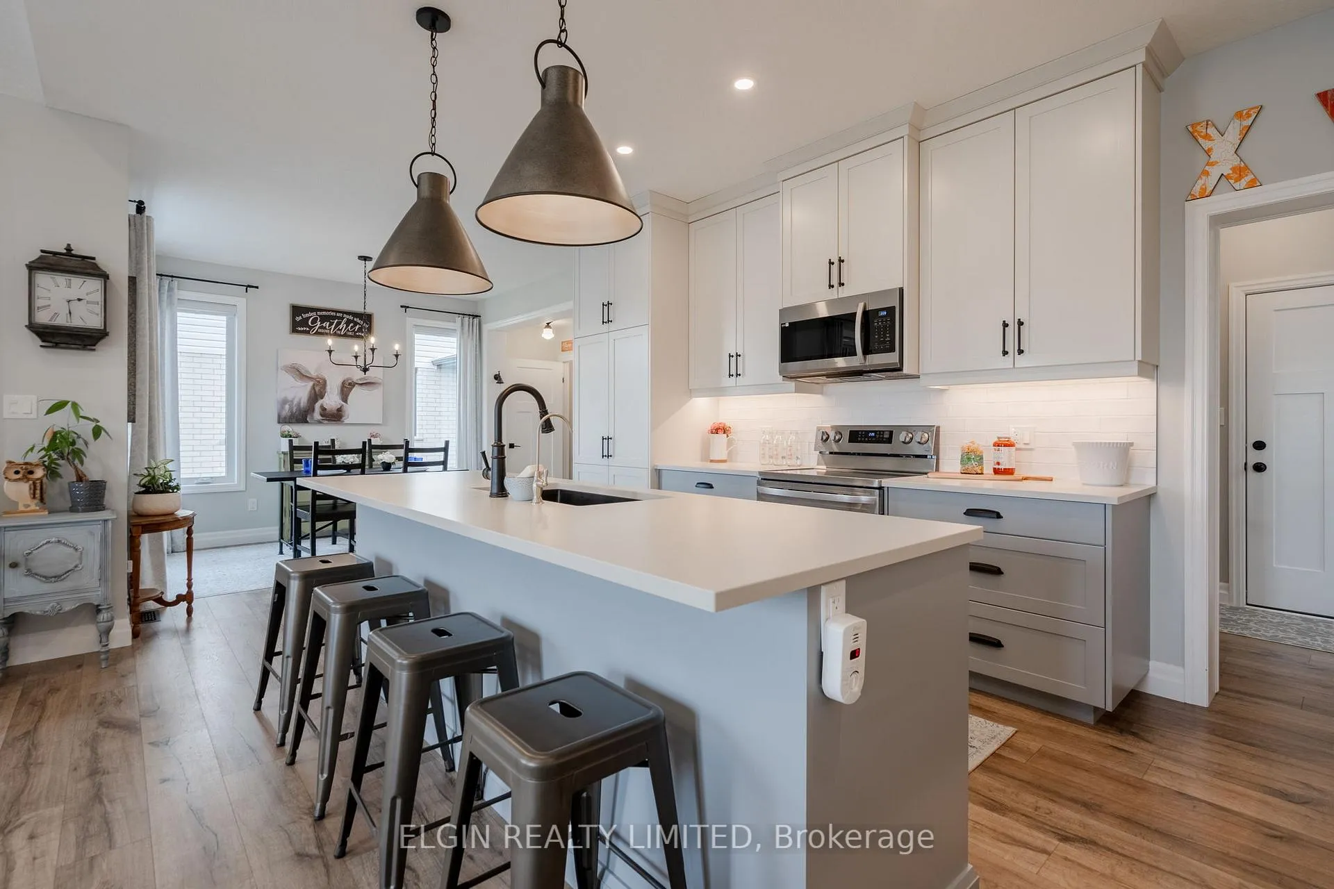 Photo 11 of 5 Dunning Way, St. Thomas — HOMEH