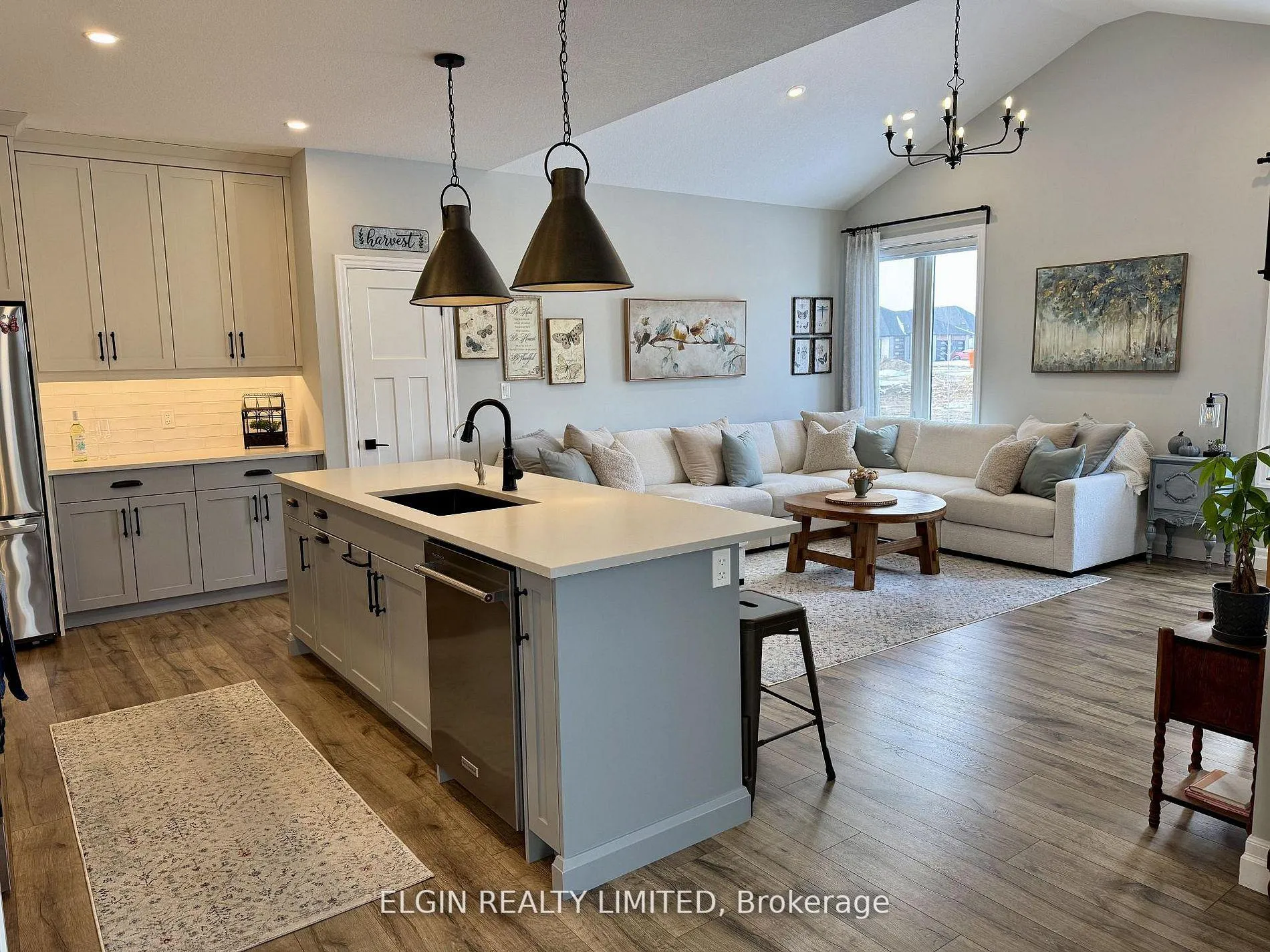 Photo 12 of 5 Dunning Way, St. Thomas — HOMEH
