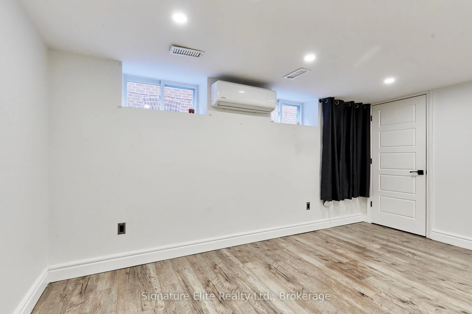 Photo 6 of Unit Bsmt, 371 O'connor Drive, Toronto, East York — HOMEH