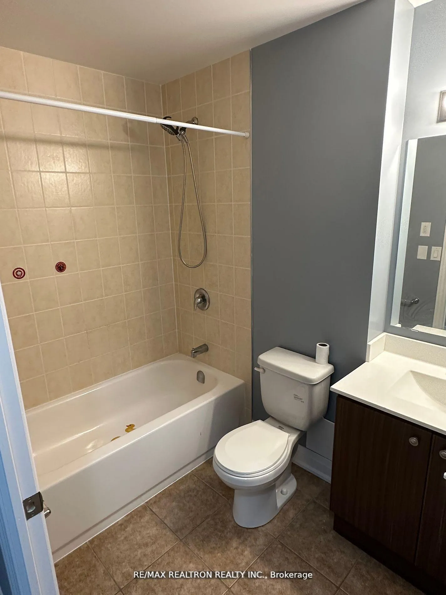 Photo 8 of Unit 808, 8323 Kennedy Road, Markham, Village Green-South Unionville — HOMEH