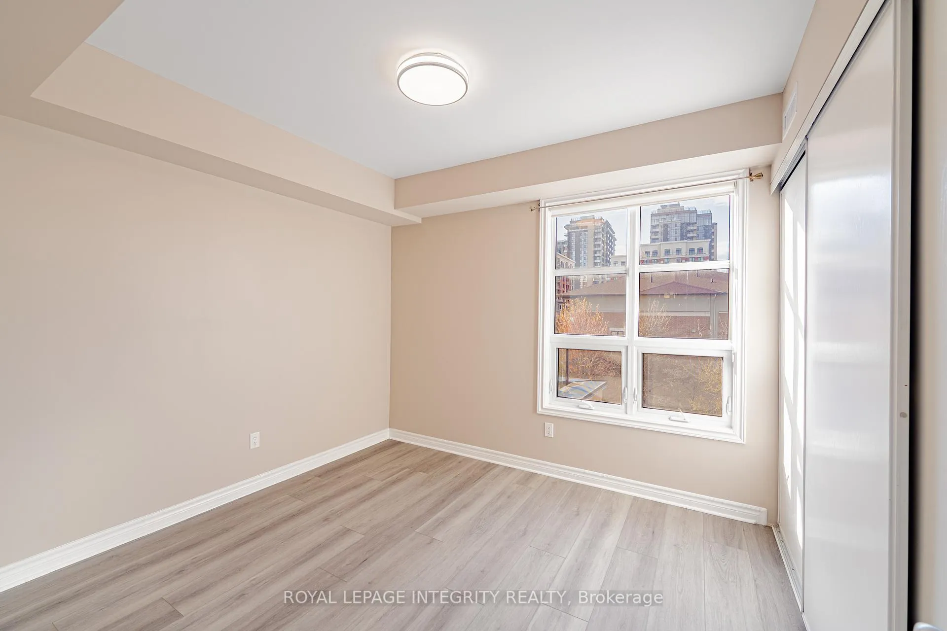 Photo 21 of Unit 305, 301 Bayrose Drive, Ottawa, Barrhaven - Strandherd — HOMEH