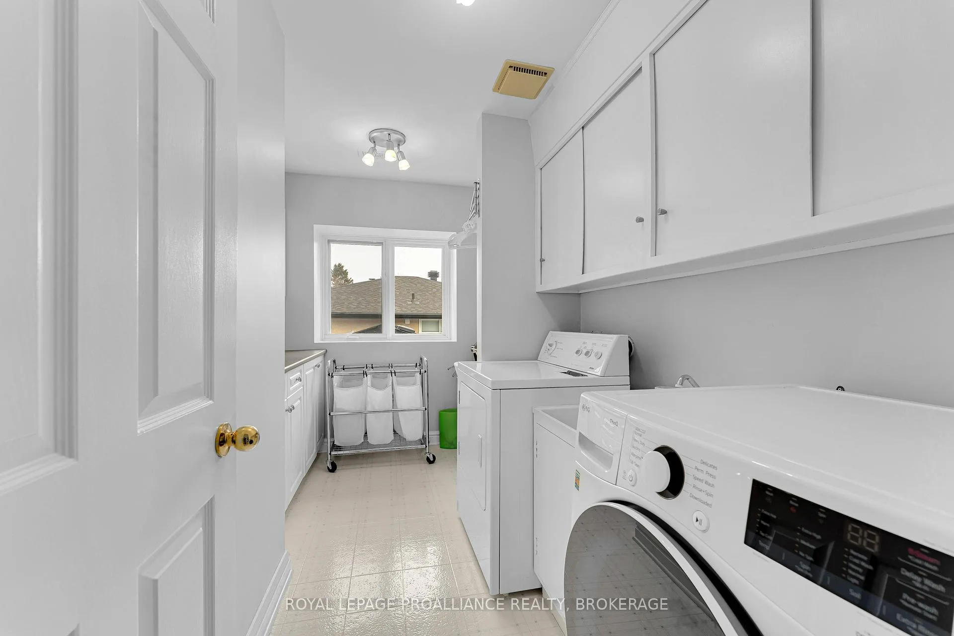 Photo 28 of 907 Brodie Avenue, Kingston, City Southwest — HOMEH
