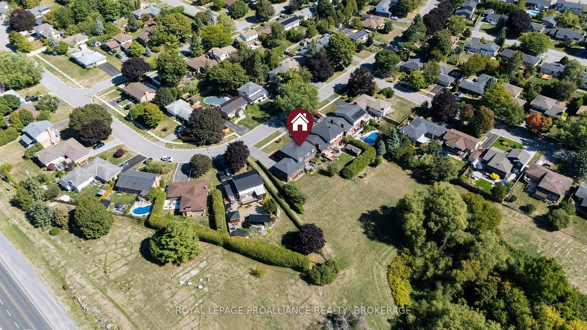 Photo 32 of 907 Brodie Avenue, Kingston, City Southwest — HOMEH