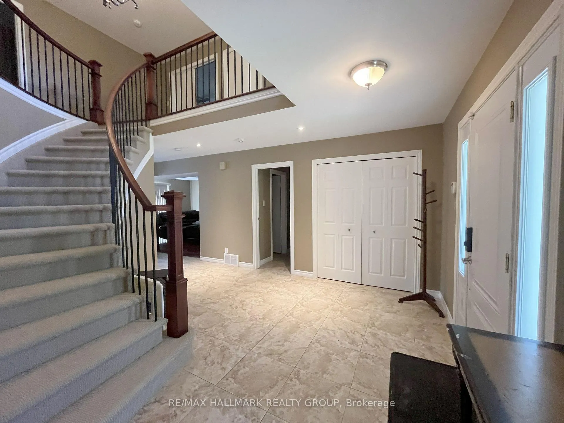 Photo 3 of 2 Inverness Avenue, Ottawa, Borden Farm/Stewart Farm/Carleton Heights/Parkwood Hills — HOMEH