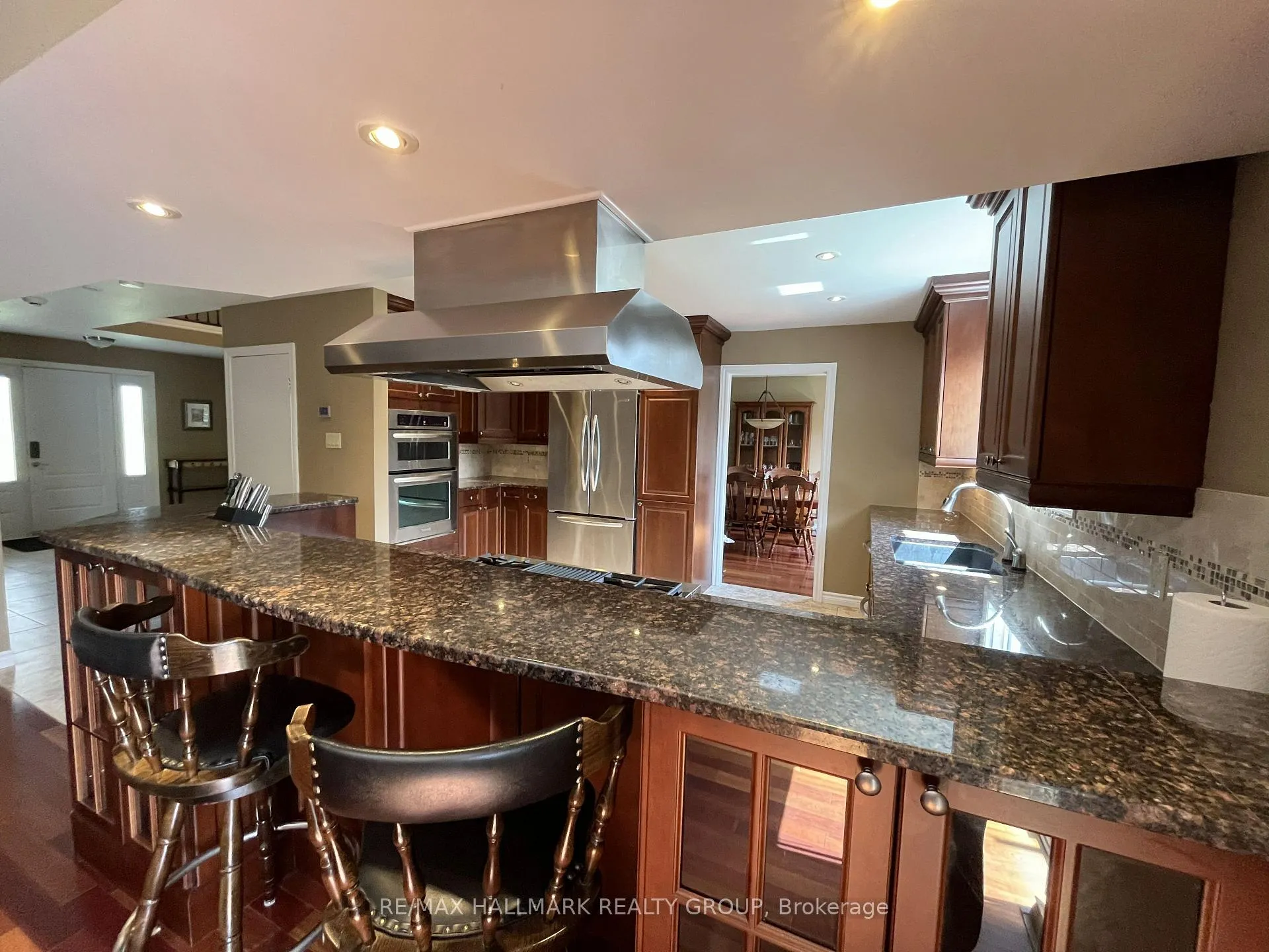 Photo 6 of 2 Inverness Avenue, Ottawa, Borden Farm/Stewart Farm/Carleton Heights/Parkwood Hills — HOMEH