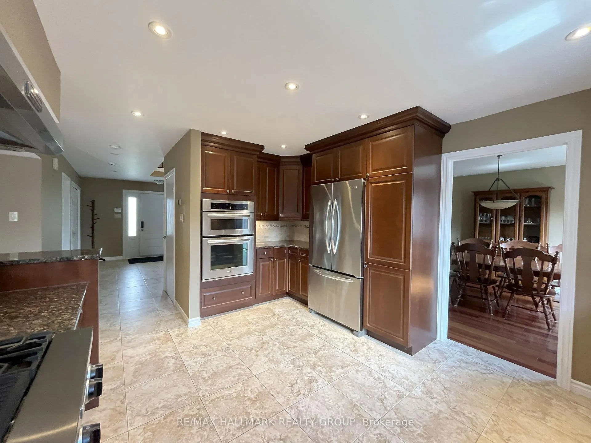 Photo 8 of 2 Inverness Avenue, Ottawa, Borden Farm/Stewart Farm/Carleton Heights/Parkwood Hills — HOMEH