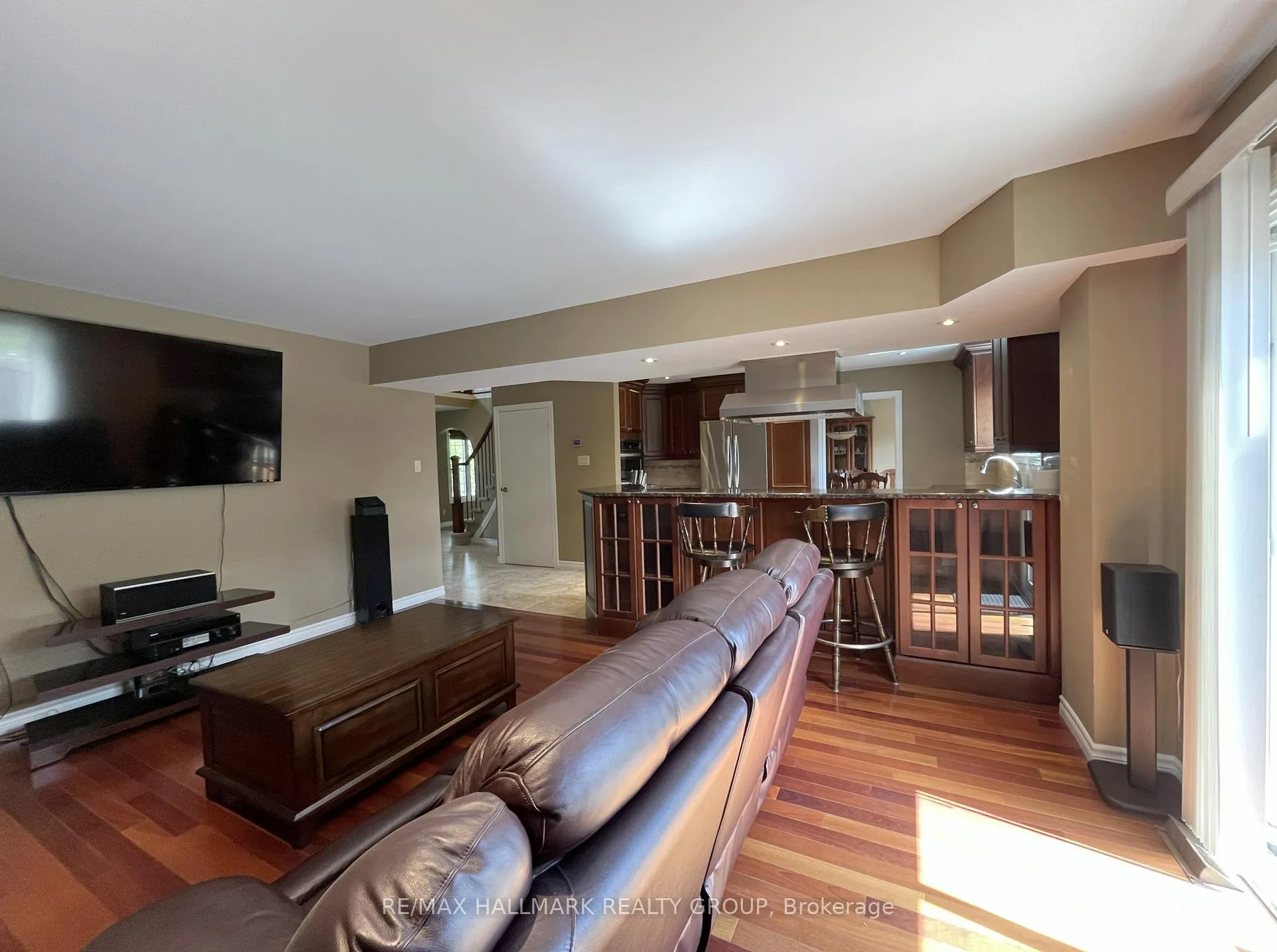 Photo 11 of 2 Inverness Avenue, Ottawa, Borden Farm/Stewart Farm/Carleton Heights/Parkwood Hills — HOMEH