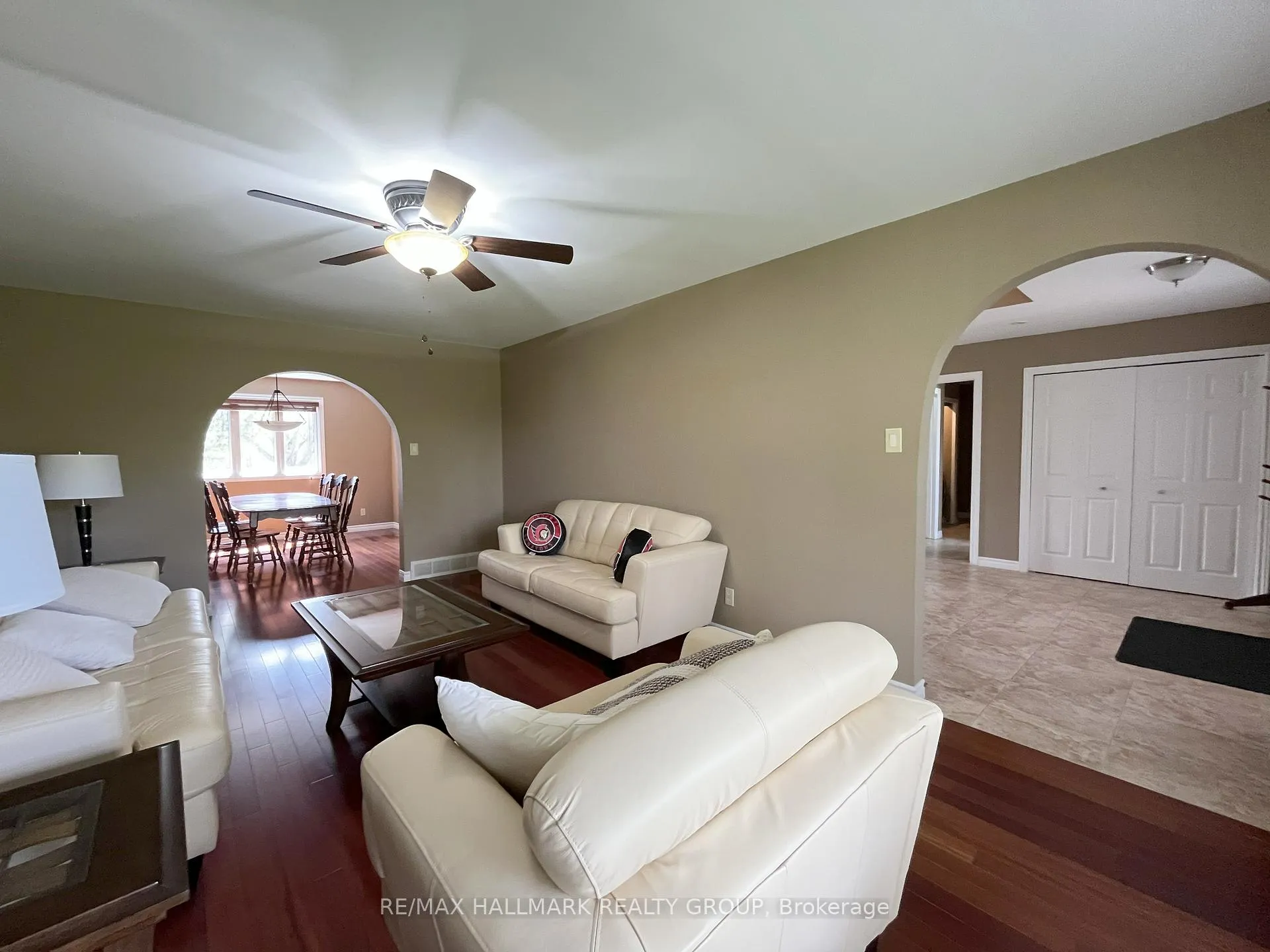 Photo 16 of 2 Inverness Avenue, Ottawa, Borden Farm/Stewart Farm/Carleton Heights/Parkwood Hills — HOMEH