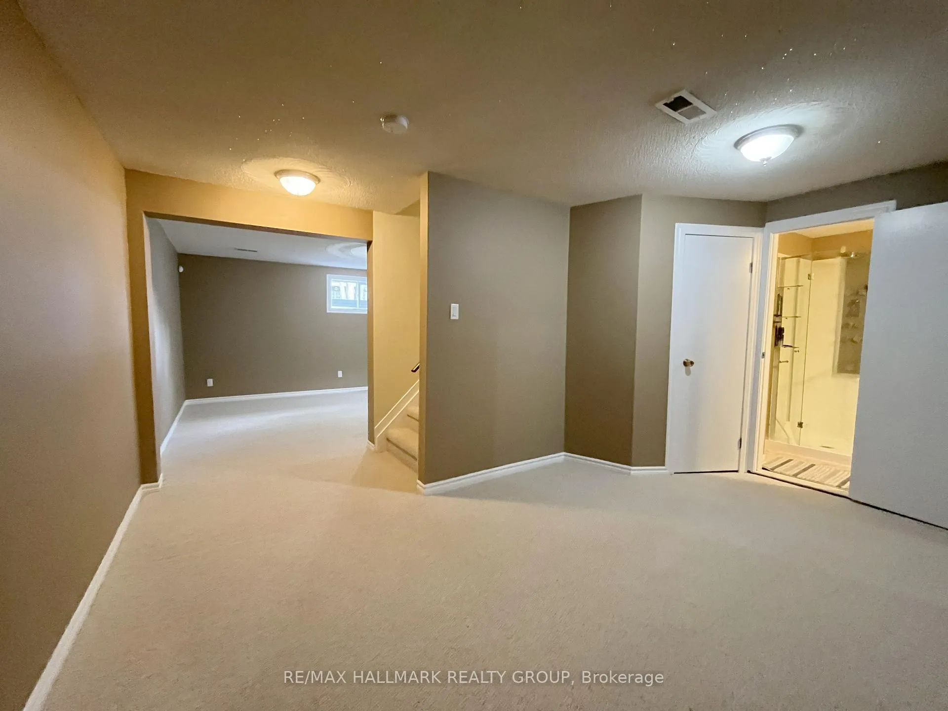 Photo 35 of 2 Inverness Avenue, Ottawa, Borden Farm/Stewart Farm/Carleton Heights/Parkwood Hills — HOMEH