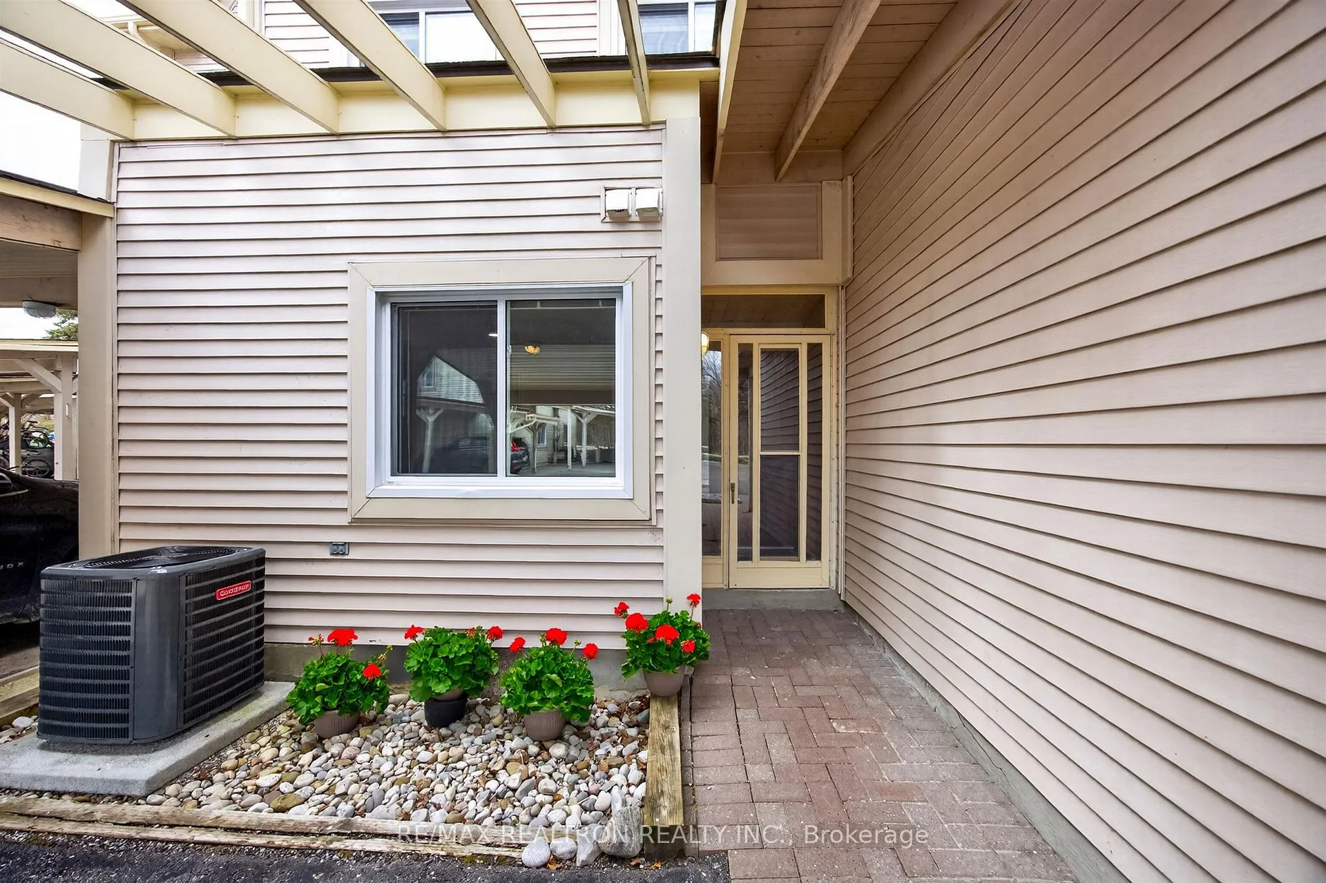 Photo 7 of Unit 22, 100 Laguna Parkway, Ramara, Rural Ramara — HOMEH