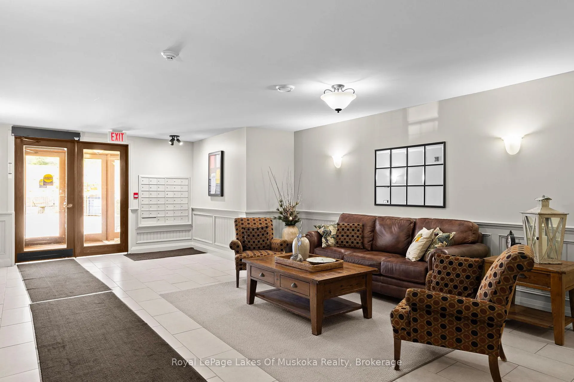 Photo 6 of Unit 103, 10 Kimberley Avenue, Bracebridge, Macaulay — HOMEH