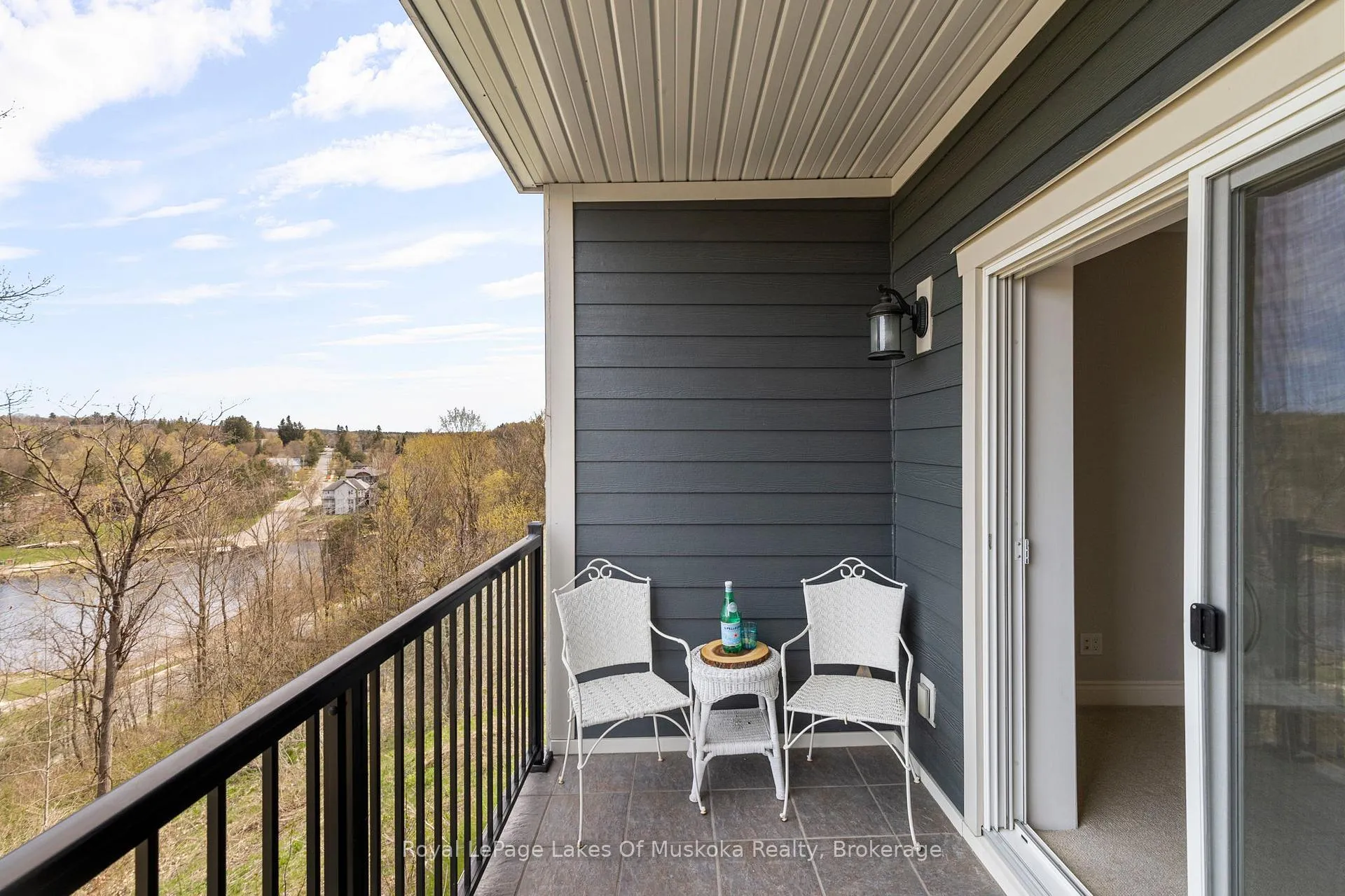 Photo 17 of Unit 103, 10 Kimberley Avenue, Bracebridge, Macaulay — HOMEH