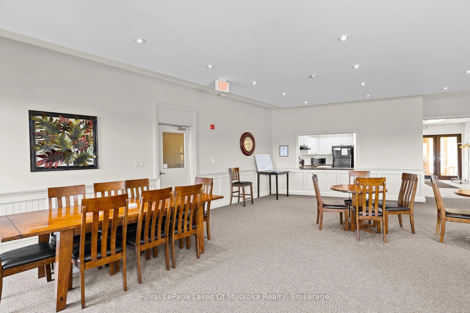 Photo 30 of Unit 103, 10 Kimberley Avenue, Bracebridge, Macaulay — HOMEH