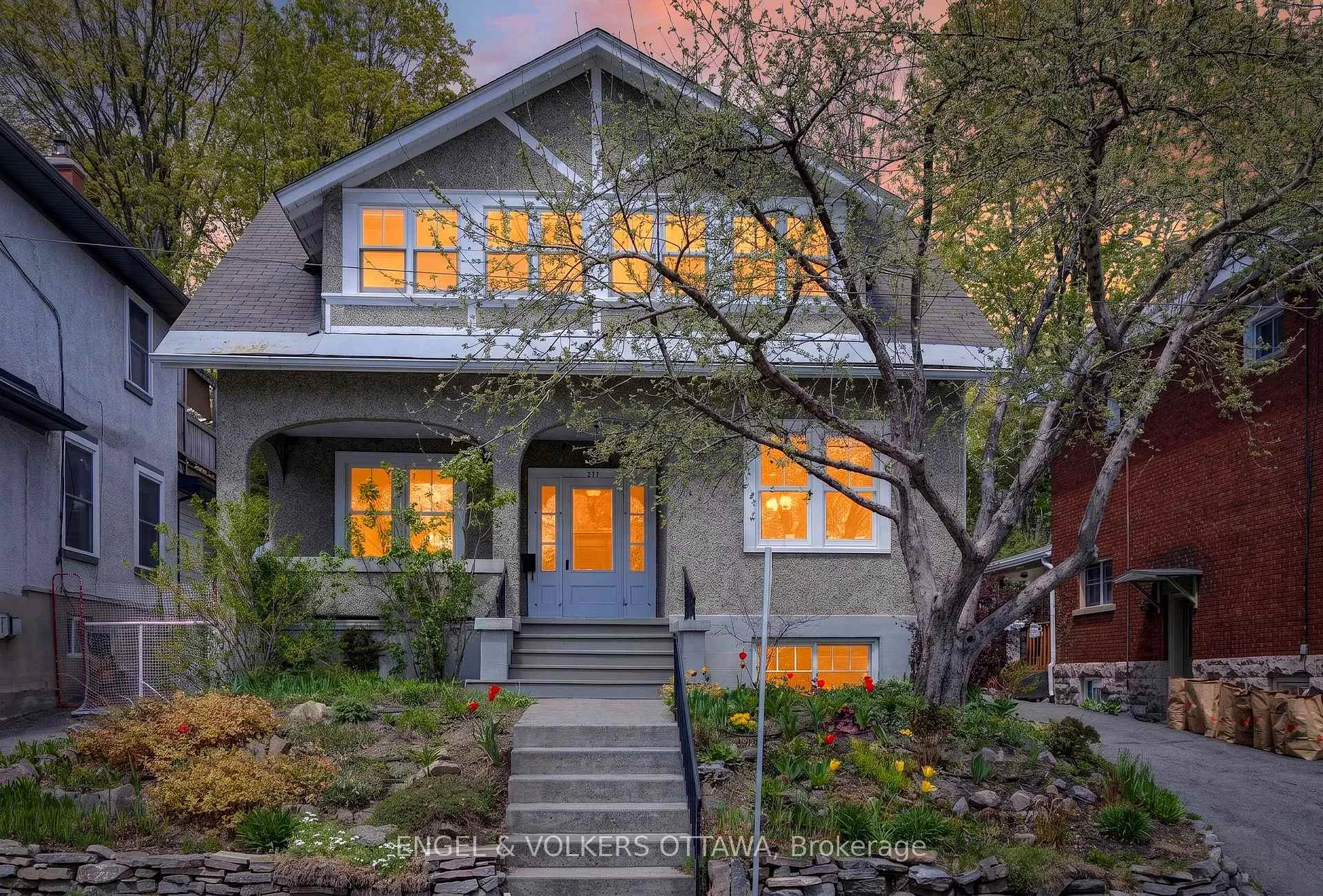 Front of 207 Sunnyside Avenue