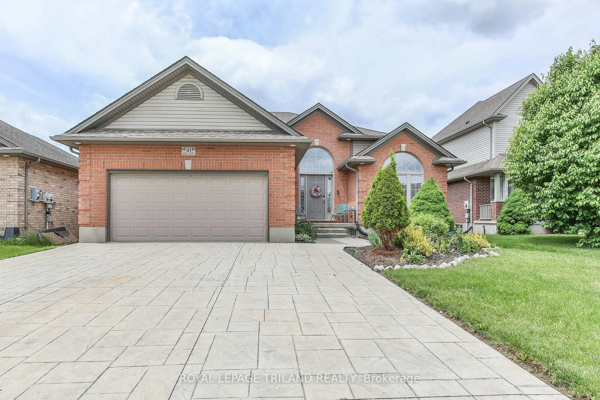 Photo 2 of 41 Owen Court, Central Elgin, Rural Central Elgin — HOMEH