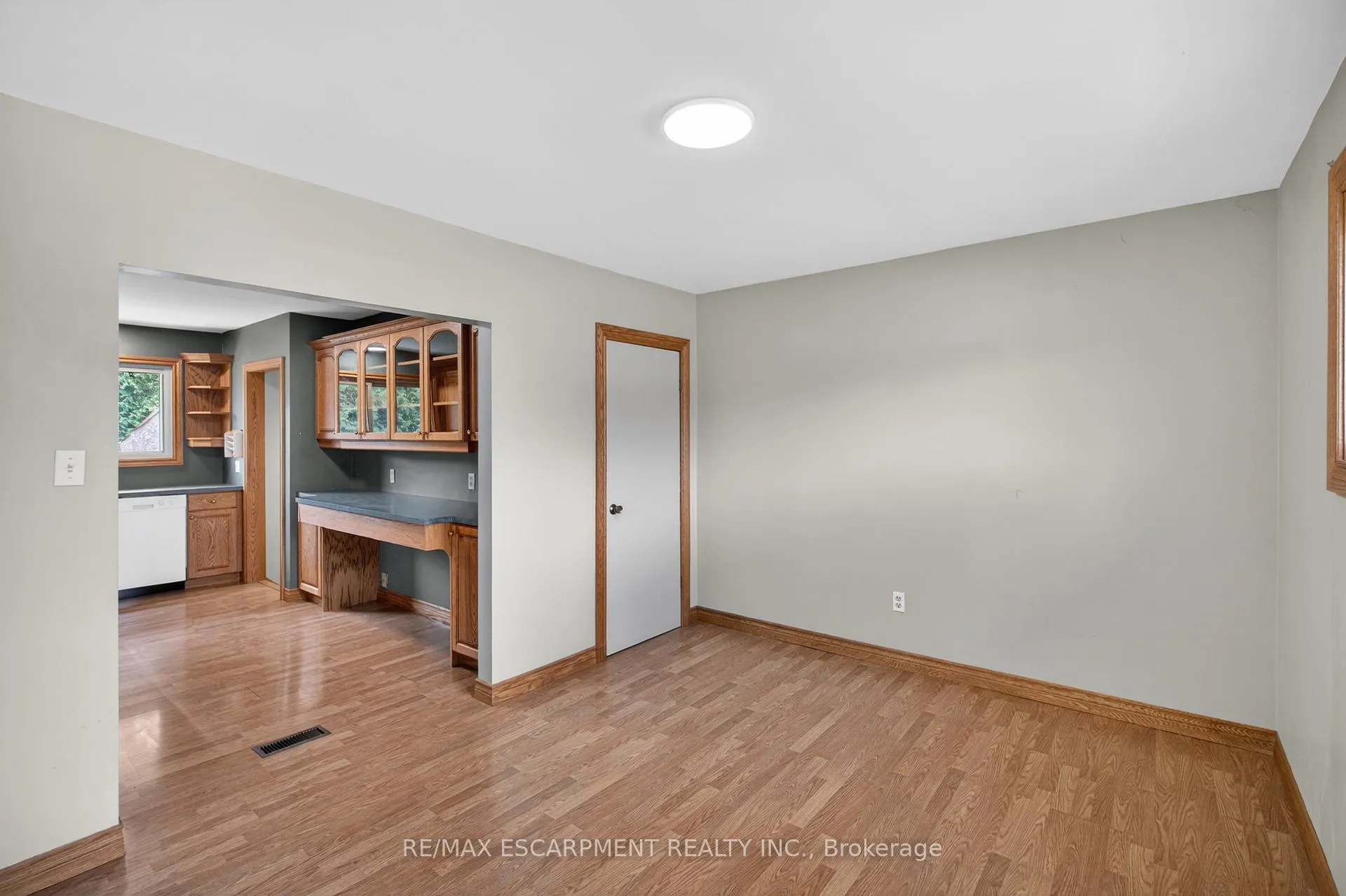 Photo 7 of 162 Mountville Avenue, Hamilton, Inch Park — HOMEH