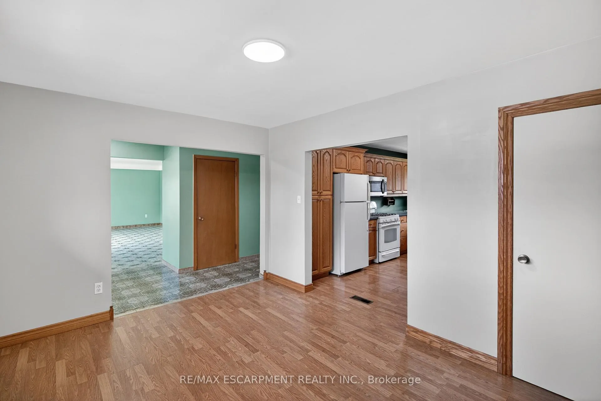 Photo 8 of 162 Mountville Avenue, Hamilton, Inch Park — HOMEH