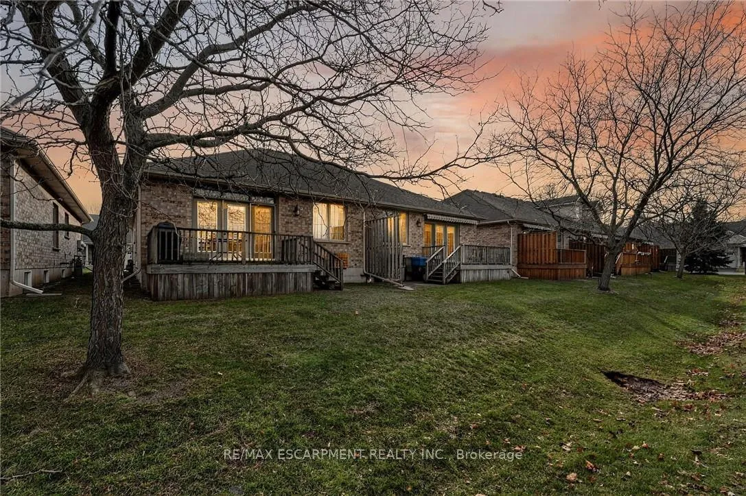 Photo 3 of Unit 16, 1041 Pine Street, Haldimand, Dunnville — HOMEH