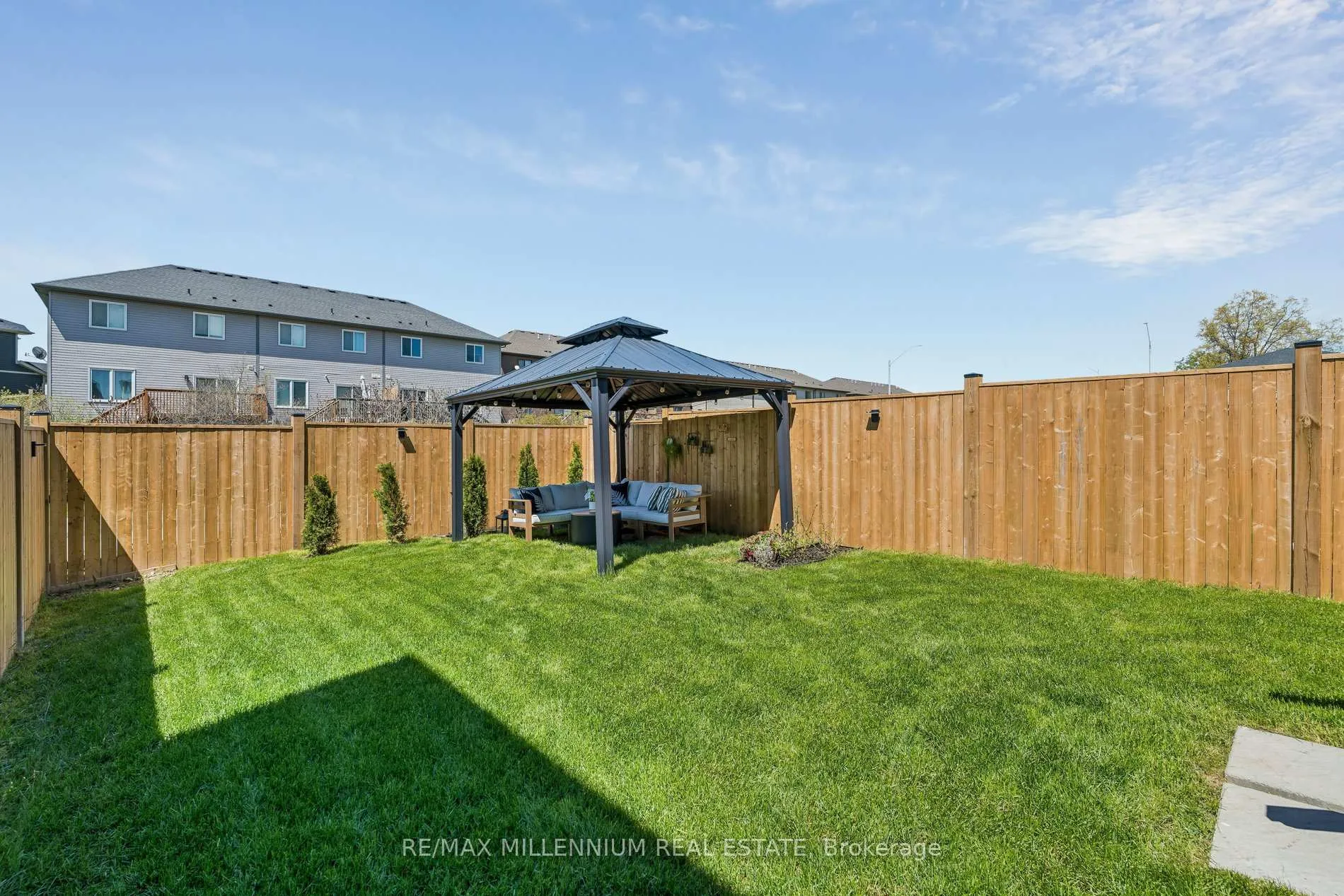 Photo 34 of 19 Whelan Court, Thorold, Hurricane/Merrittville — HOMEH