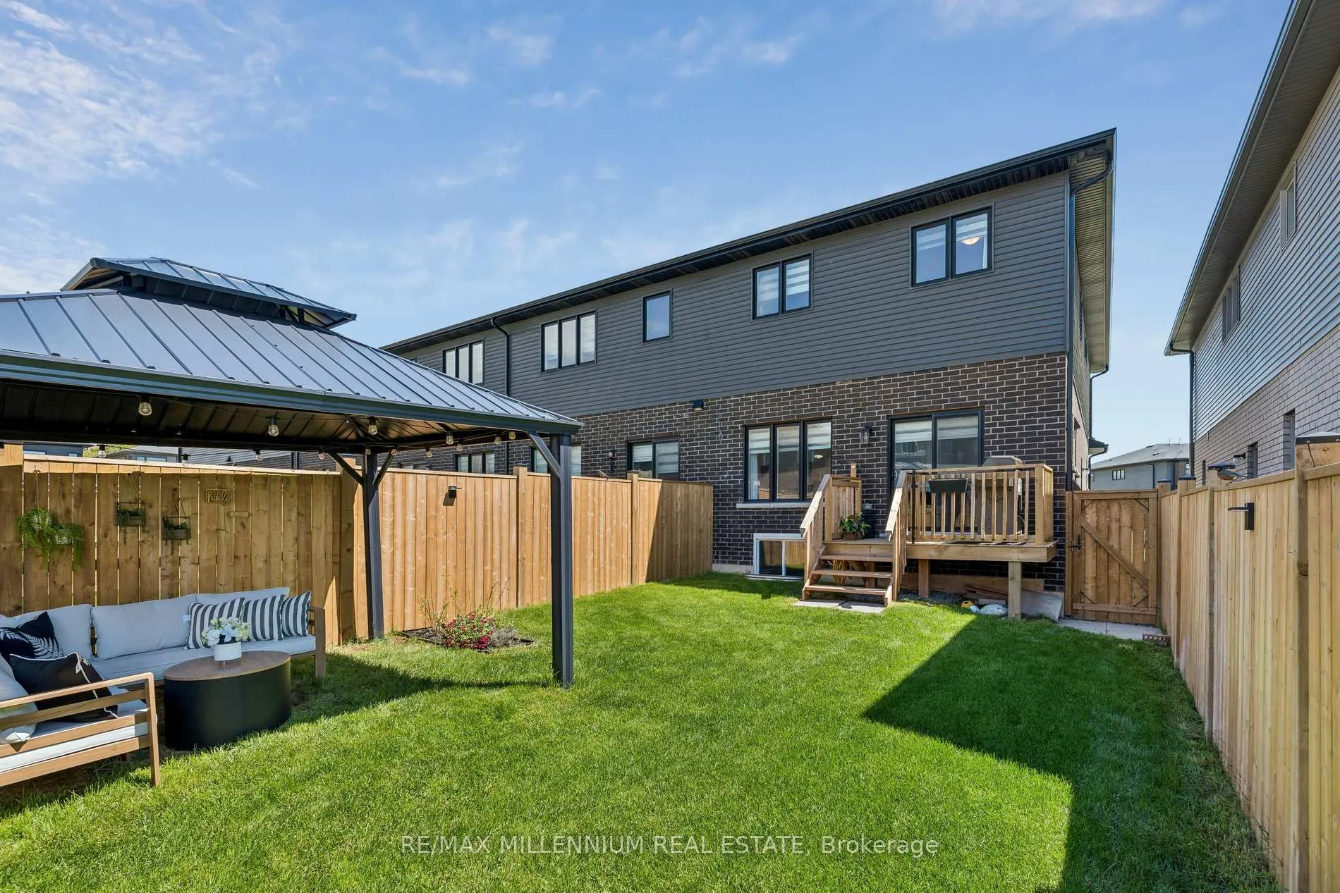 Photo 35 of 19 Whelan Court, Thorold, Hurricane/Merrittville — HOMEH