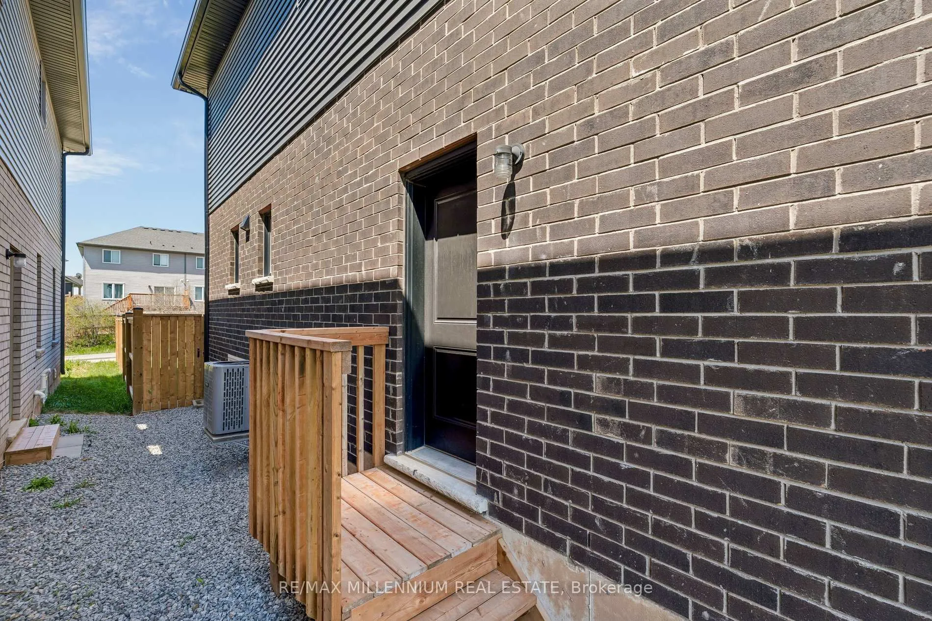 Photo 37 of 19 Whelan Court, Thorold, Hurricane/Merrittville — HOMEH