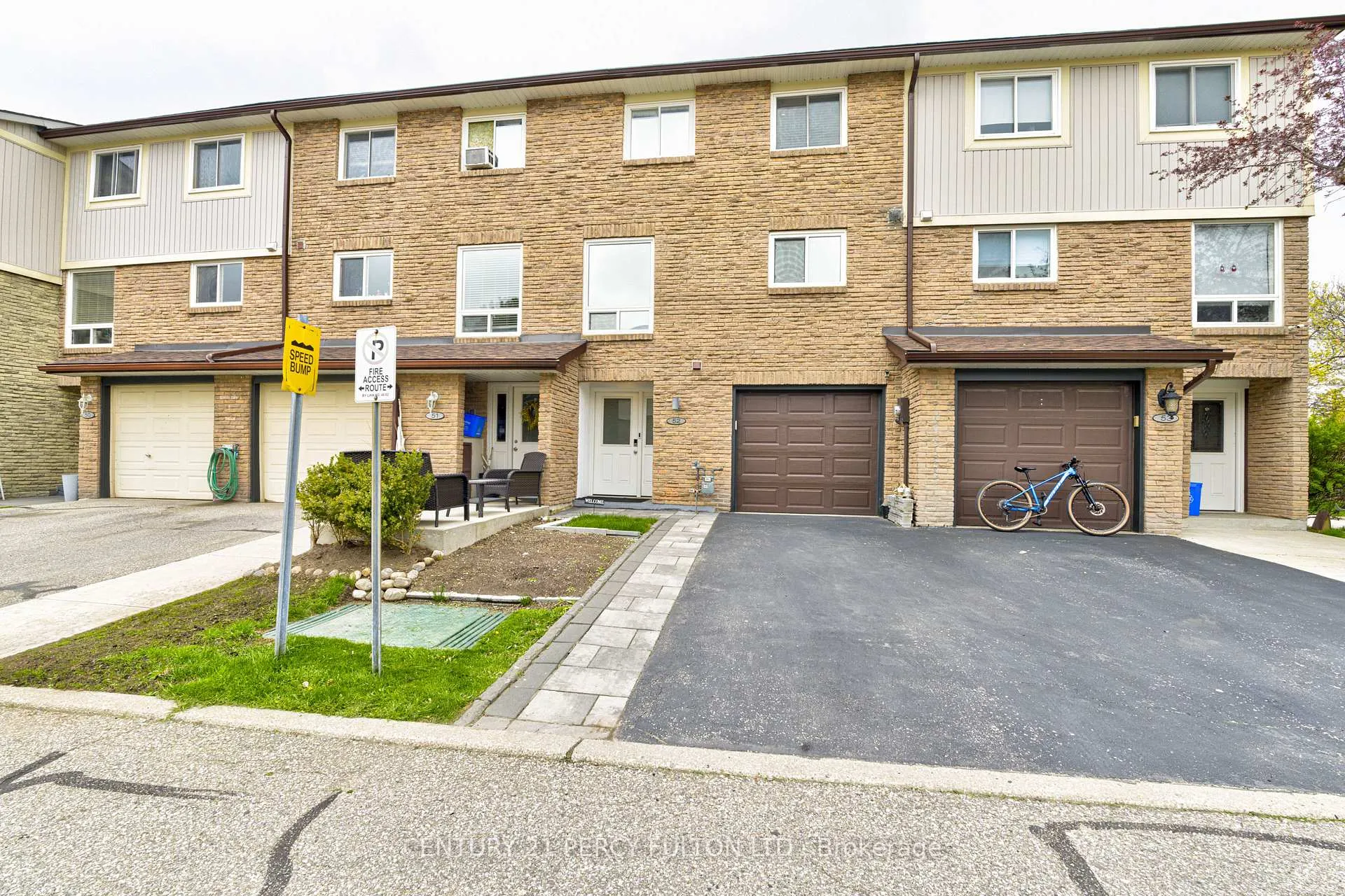 Photo 3 of Unit 52, 341 Wilson Drive, Milton, Dorset Park — HOMEH