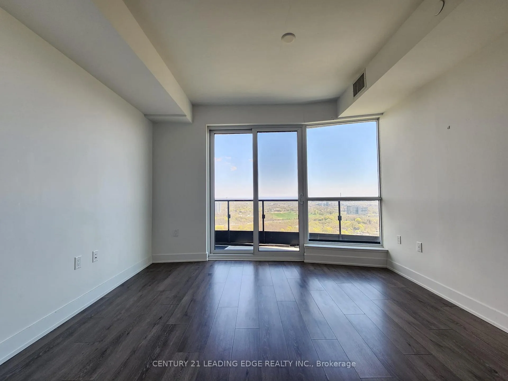 Photo 6 of Unit 3418, 585 Bloor Street E, Toronto, North St. James Town — HOMEH