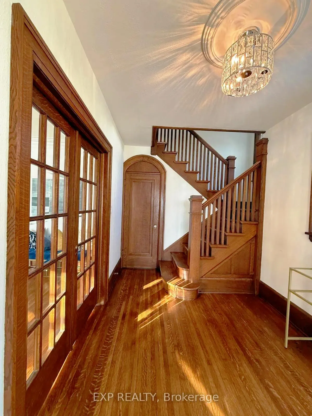 Photo 11 of 376 King Street E, Oshawa, O'Neill — HOMEH
