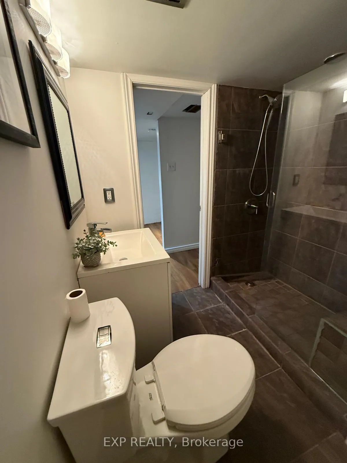 Photo 22 of 376 King Street E, Oshawa, O'Neill — HOMEH