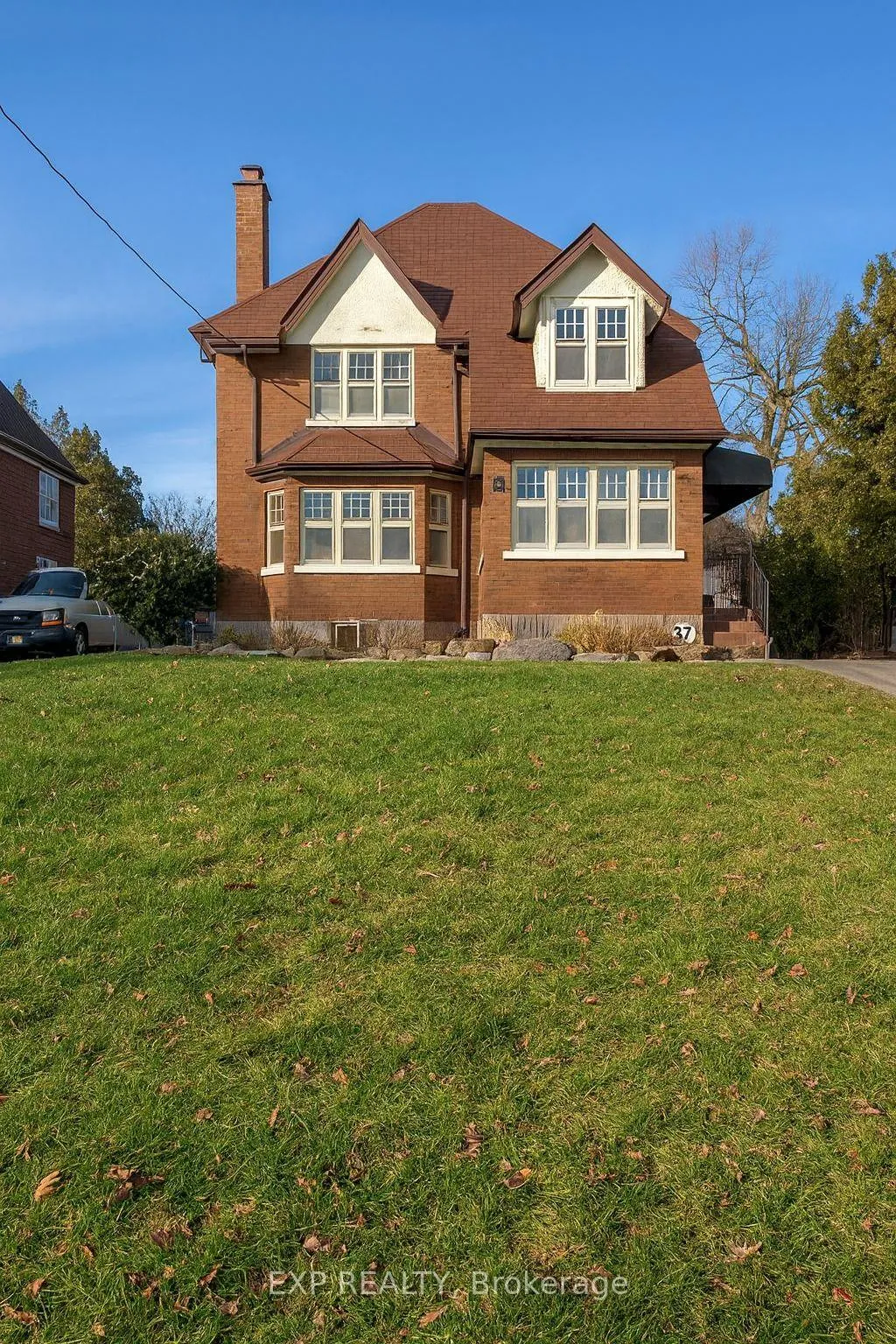 Photo 33 of 376 King Street E, Oshawa, O'Neill — HOMEH