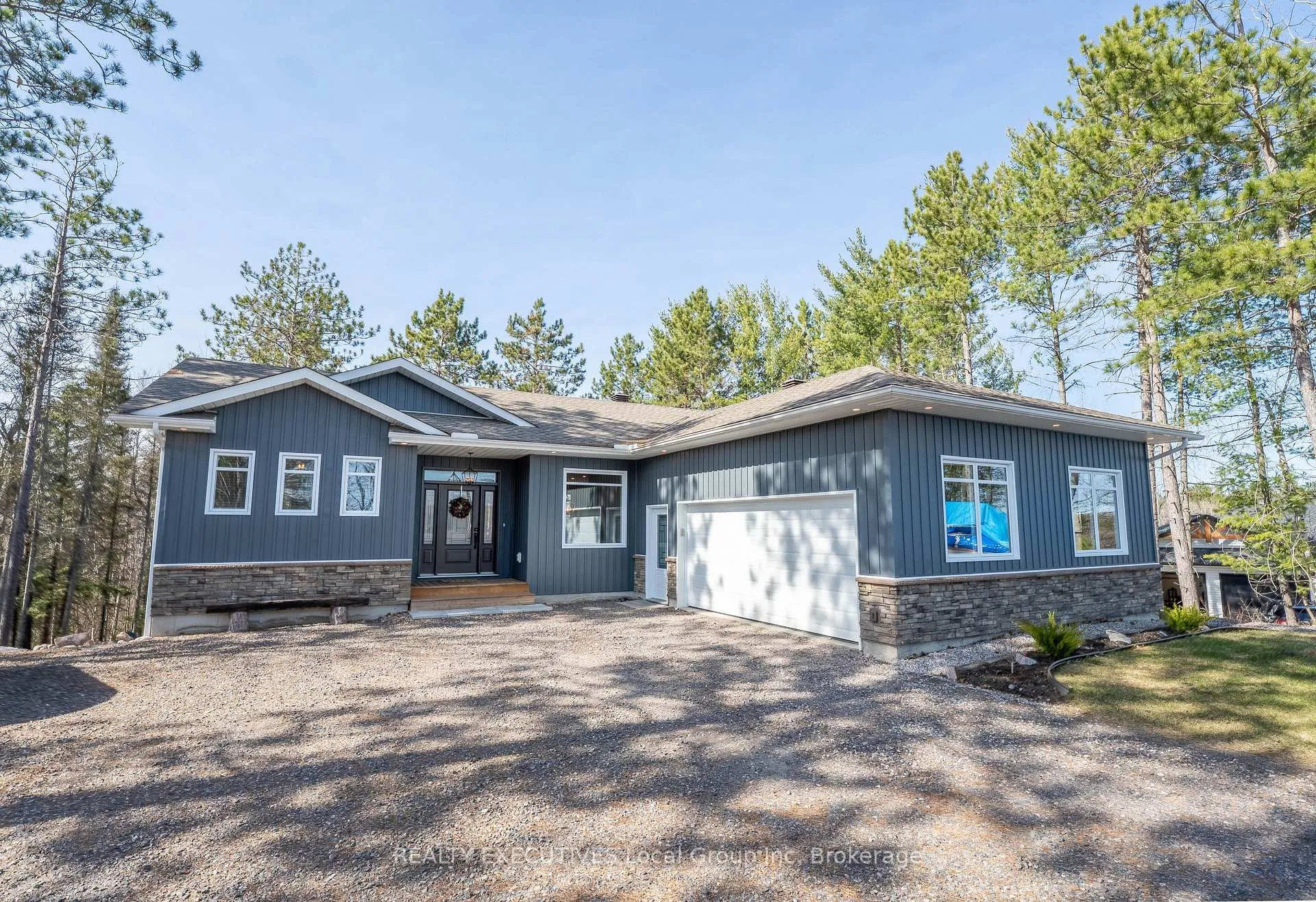 Front of 87 Oakridge Drive