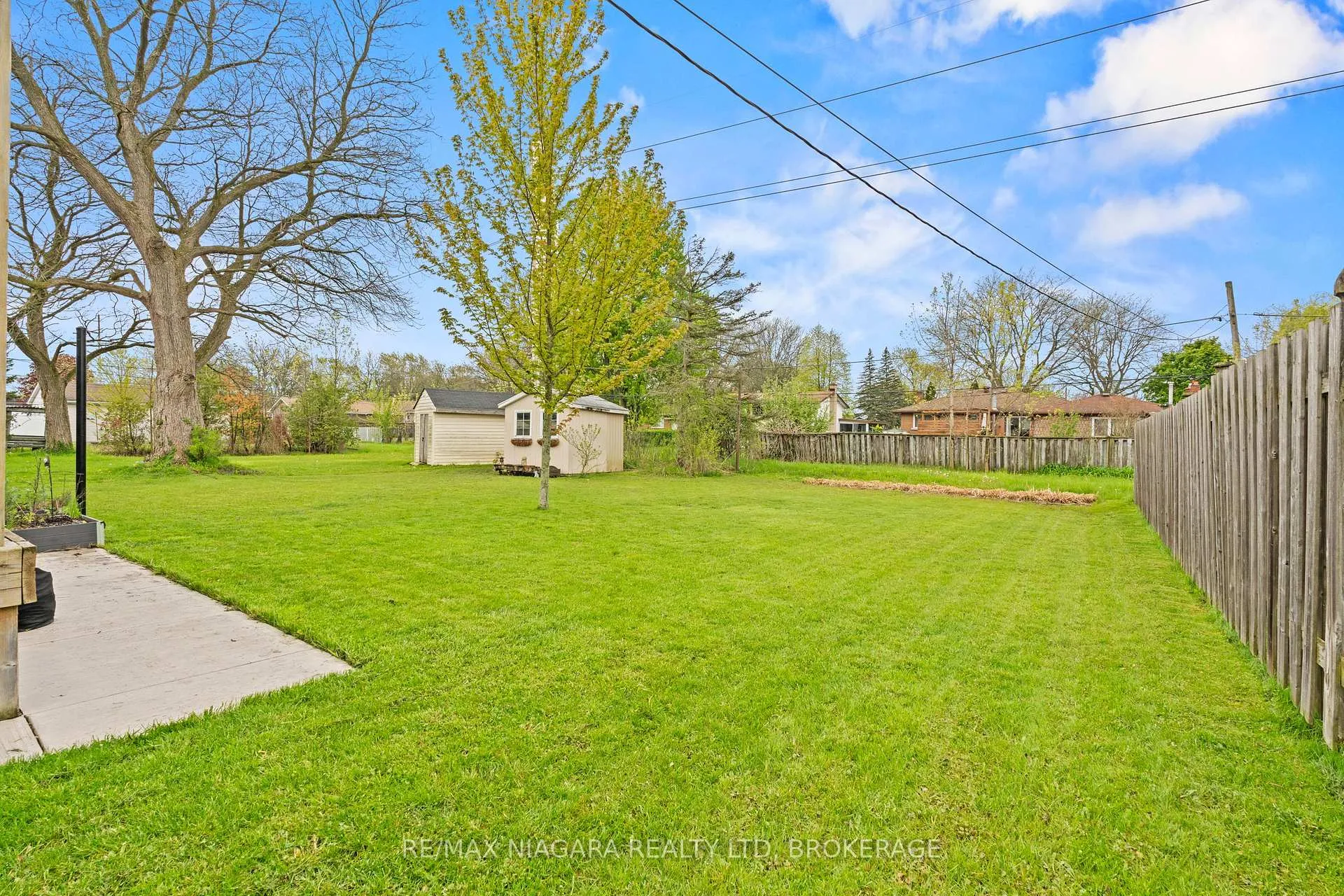 Photo 26 of 8751 Banting Avenue, Niagara Falls, Chippawa — HOMEH
