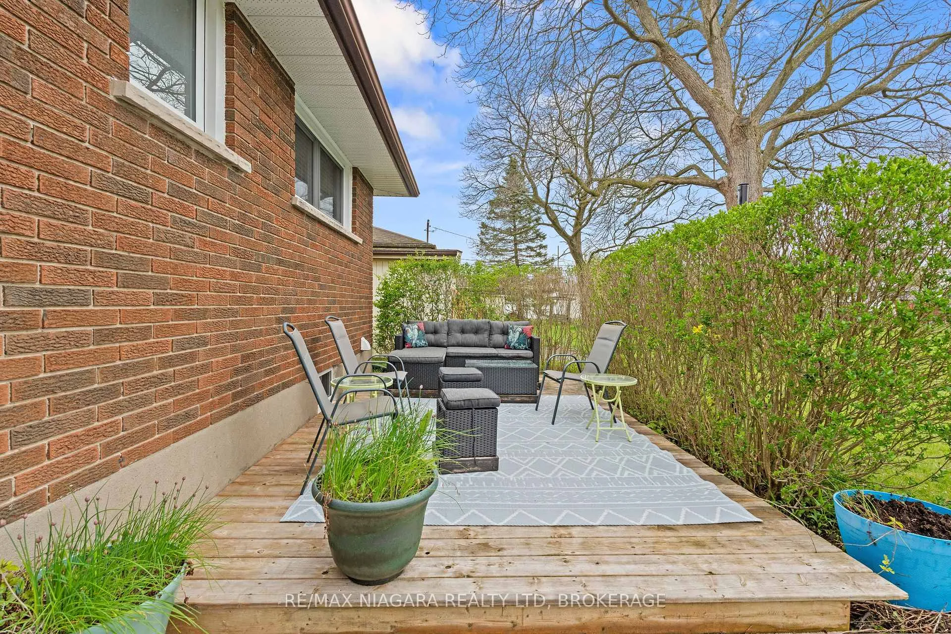 Photo 29 of 8751 Banting Avenue, Niagara Falls, Chippawa — HOMEH