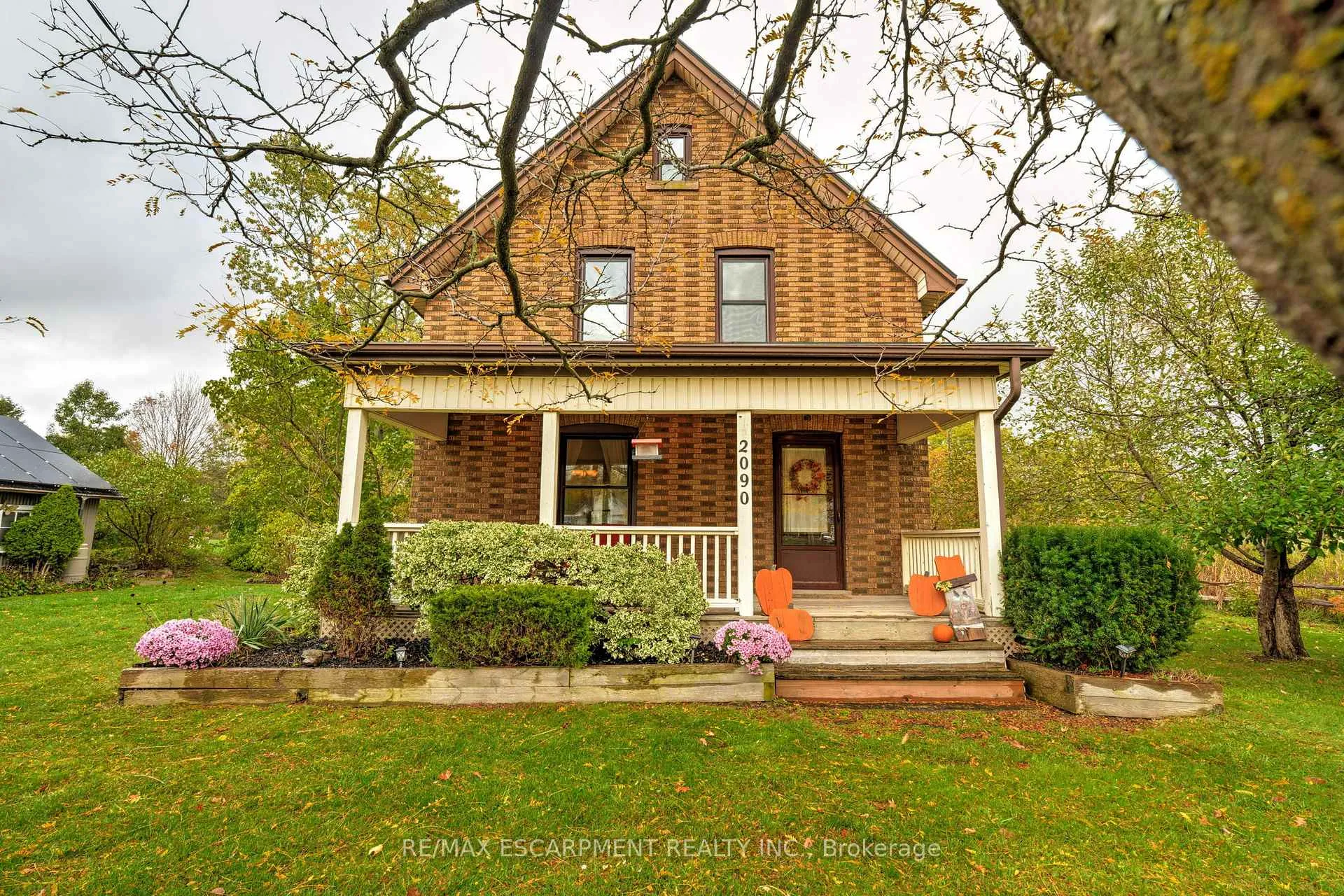 Photo 2 of 2090 Haldibrook Road, Hamilton, Rural Glanbrook — HOMEH
