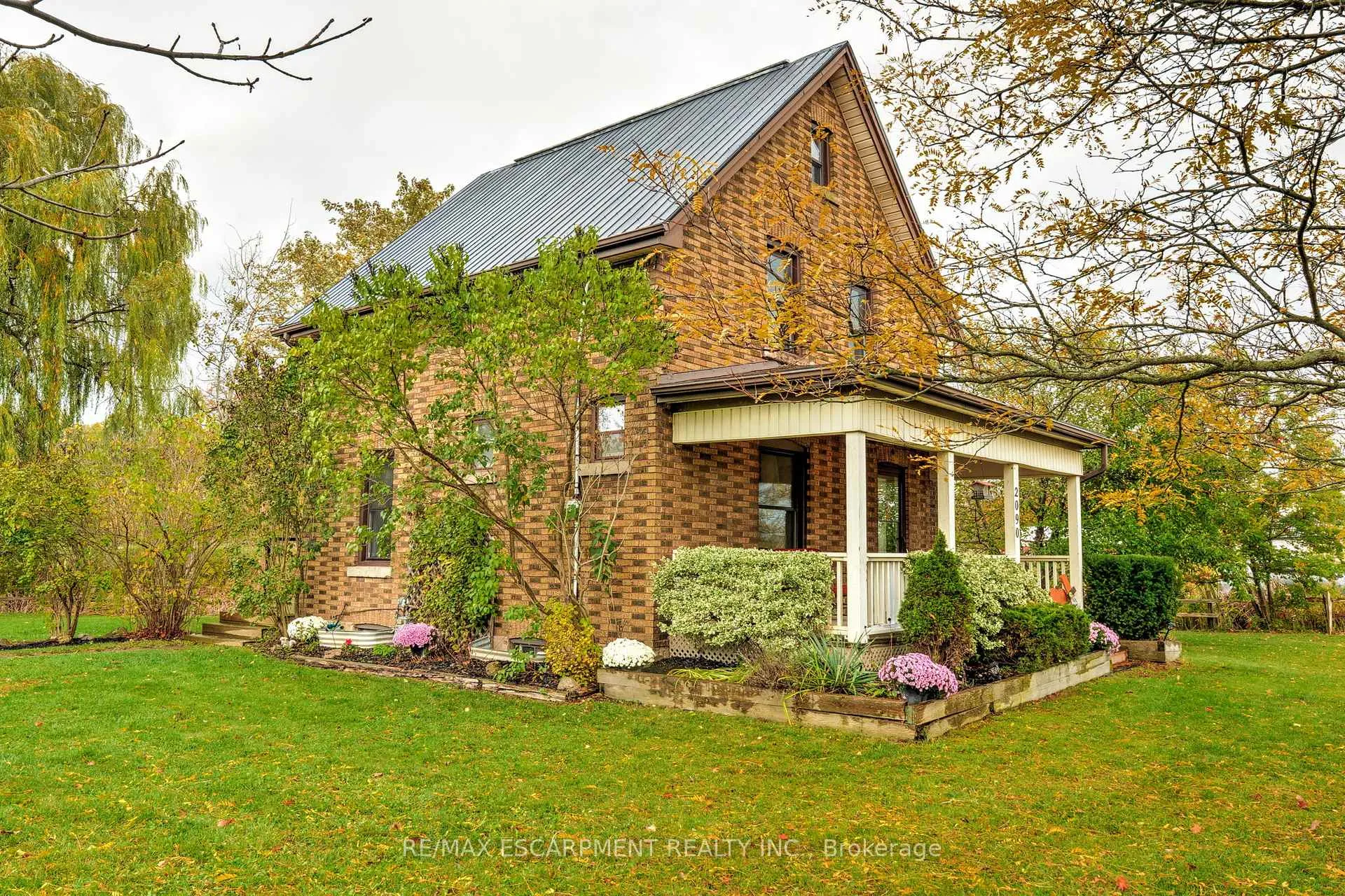Photo 3 of 2090 Haldibrook Road, Hamilton, Rural Glanbrook — HOMEH