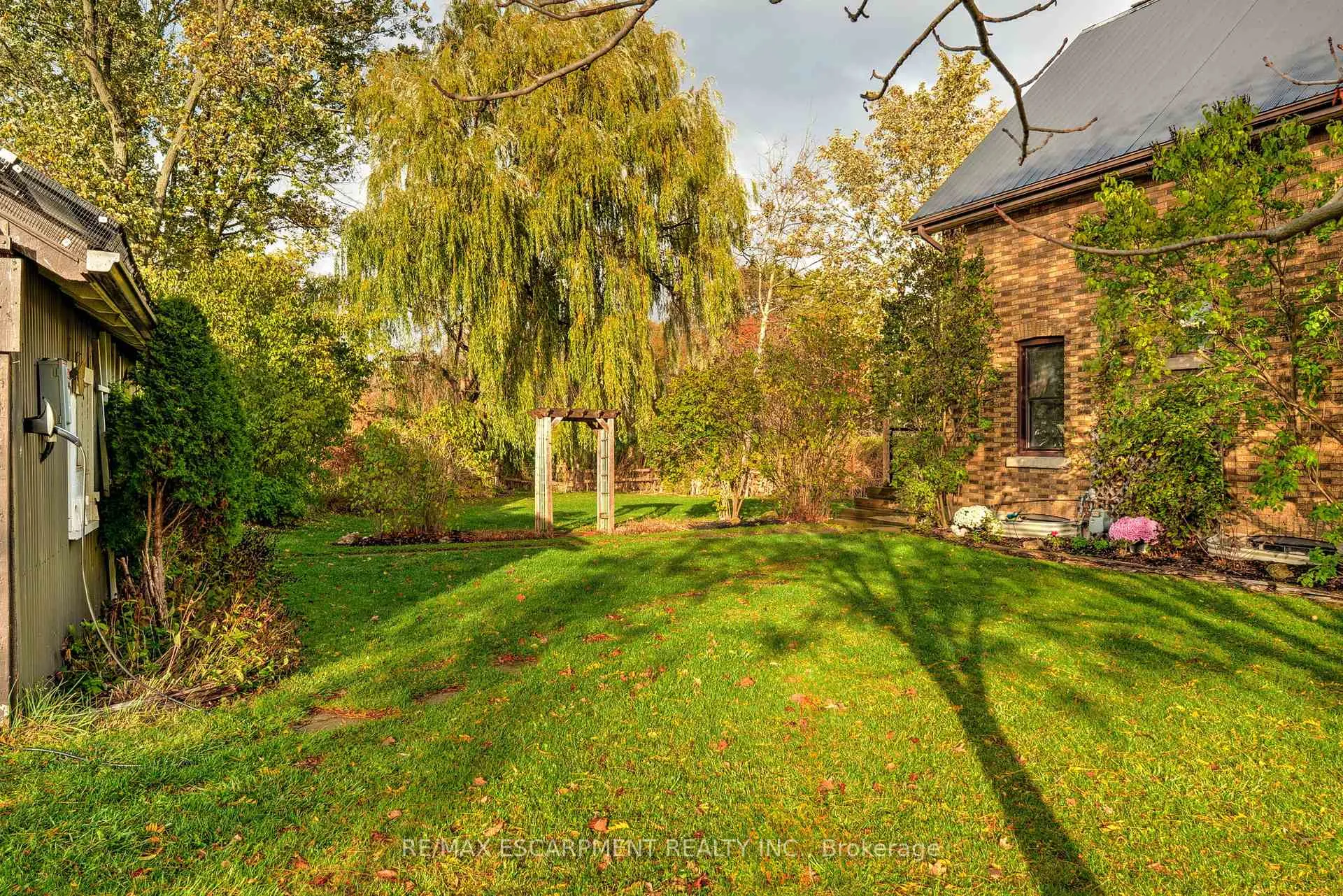 Photo 4 of 2090 Haldibrook Road, Hamilton, Rural Glanbrook — HOMEH